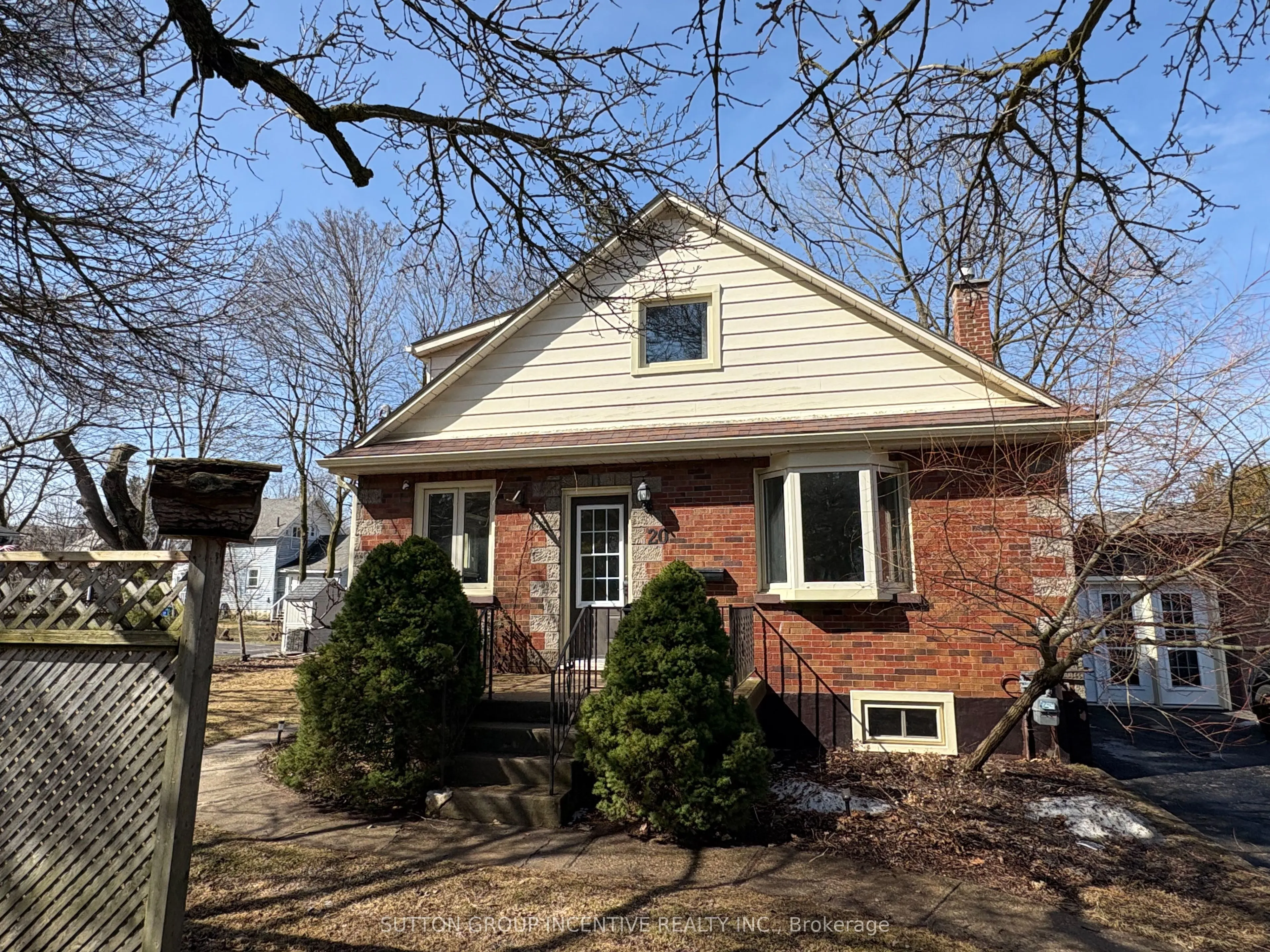 20 Bayview Drive, #Upper
