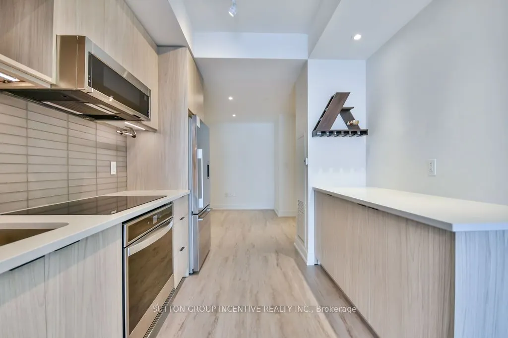 185 Dunlop Street E, #713