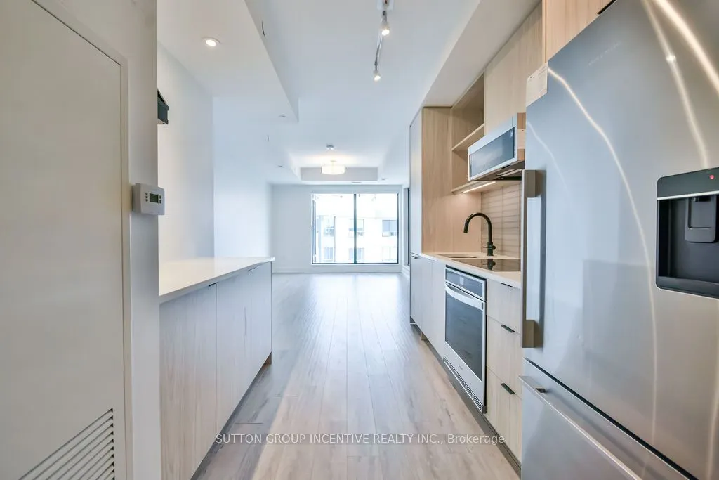 185 Dunlop Street E, #713