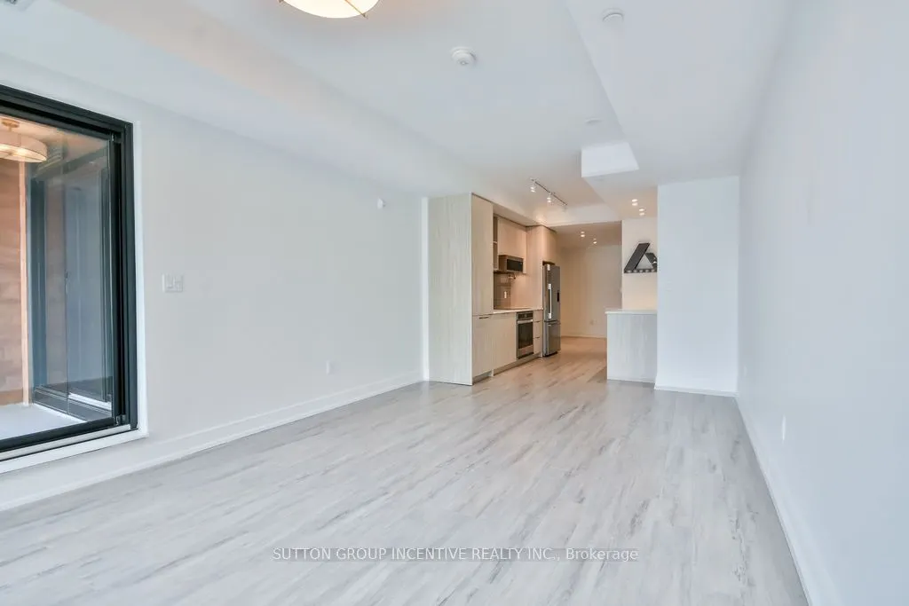 185 Dunlop Street E, #713