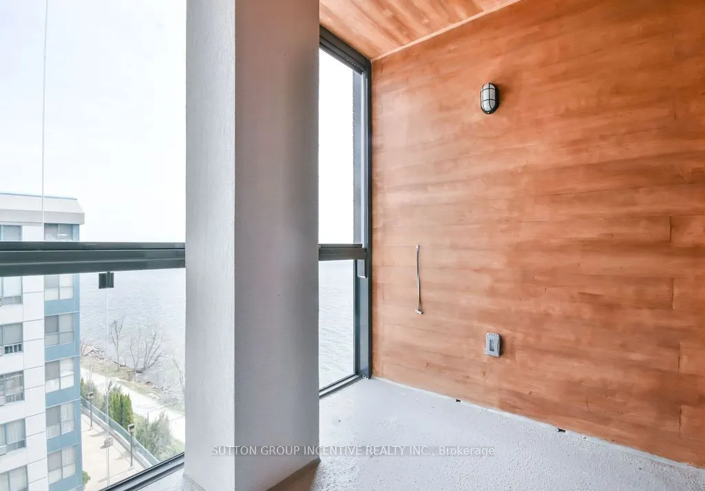 185 Dunlop Street E, #713