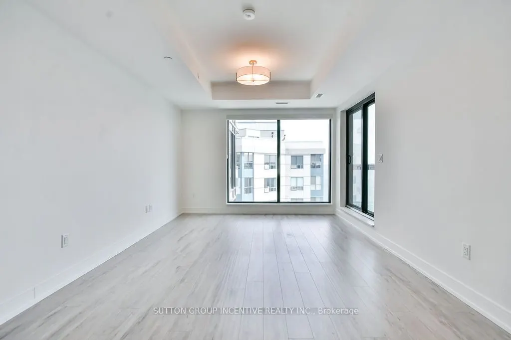 185 Dunlop Street E, #713