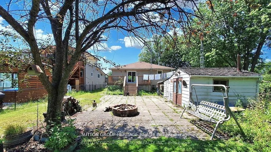 29 Lake Avenue