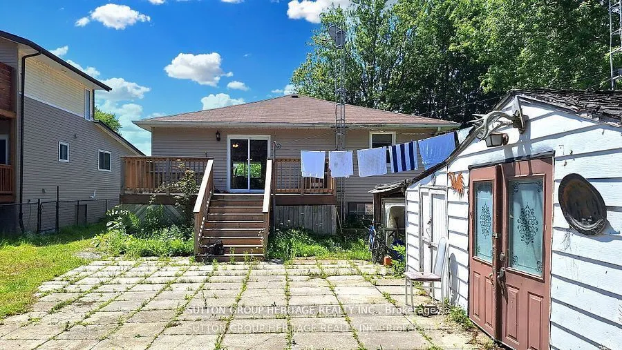 29 Lake Avenue