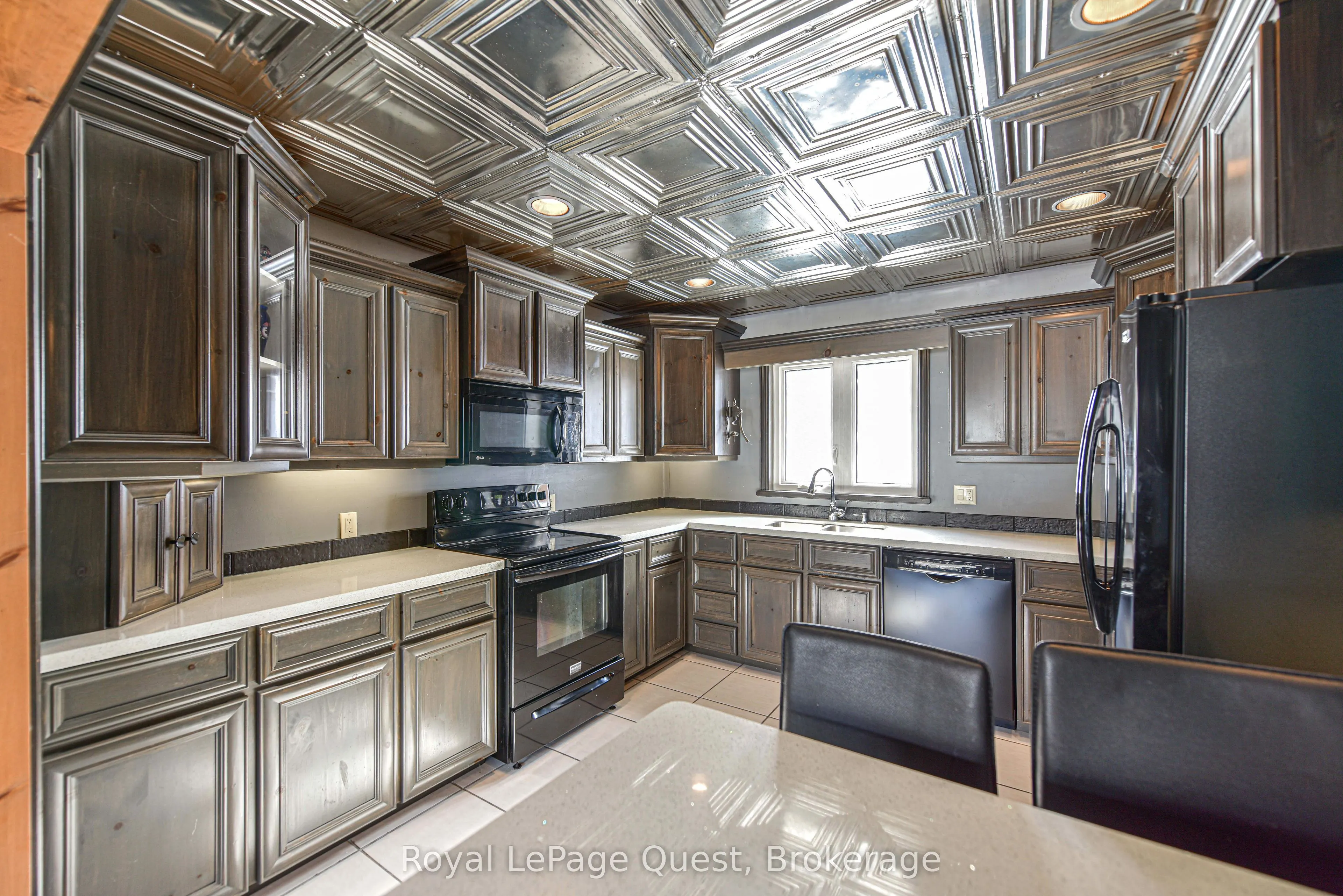 3012 Moynes Road