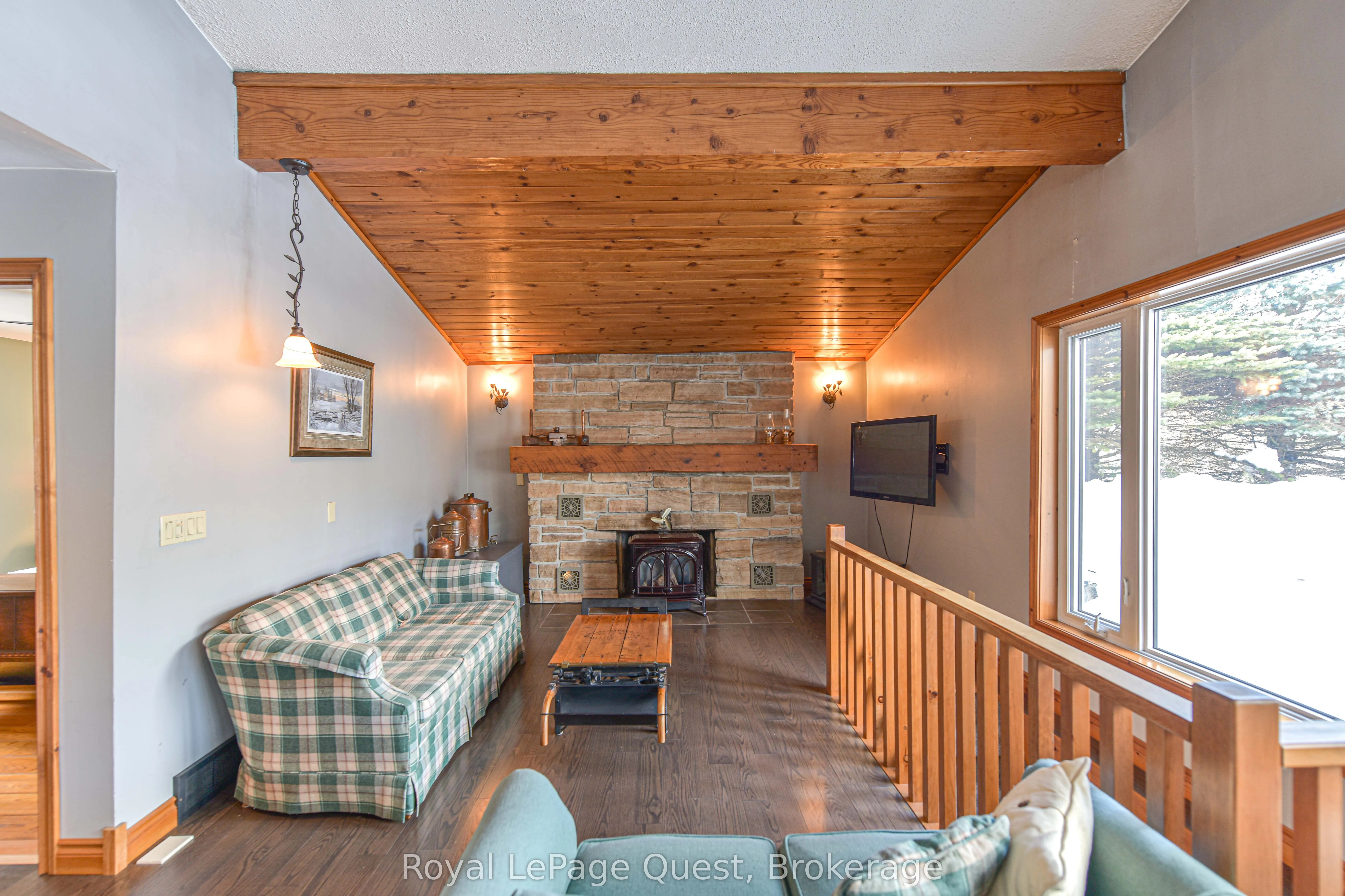3012 Moynes Road