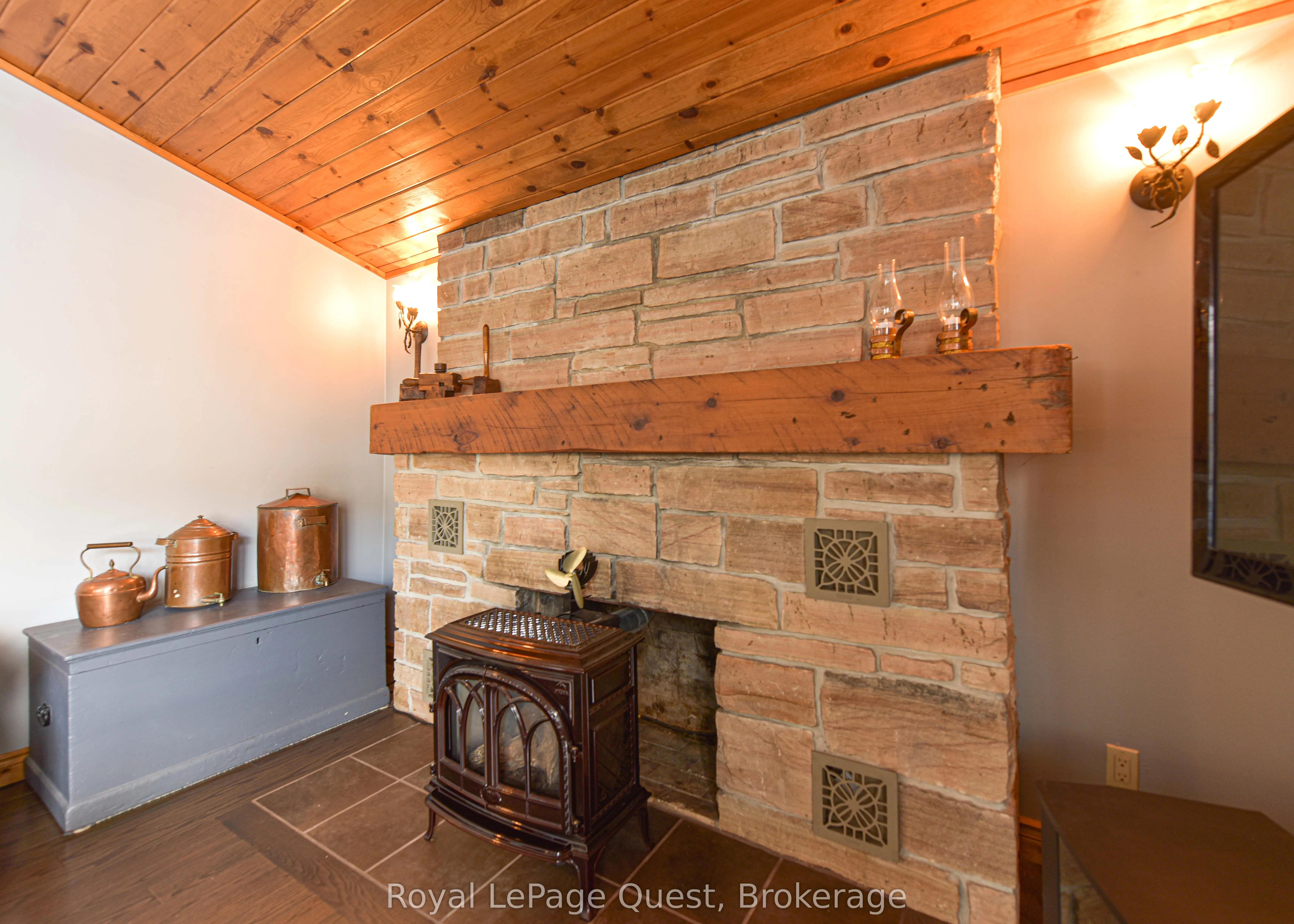 3012 Moynes Road
