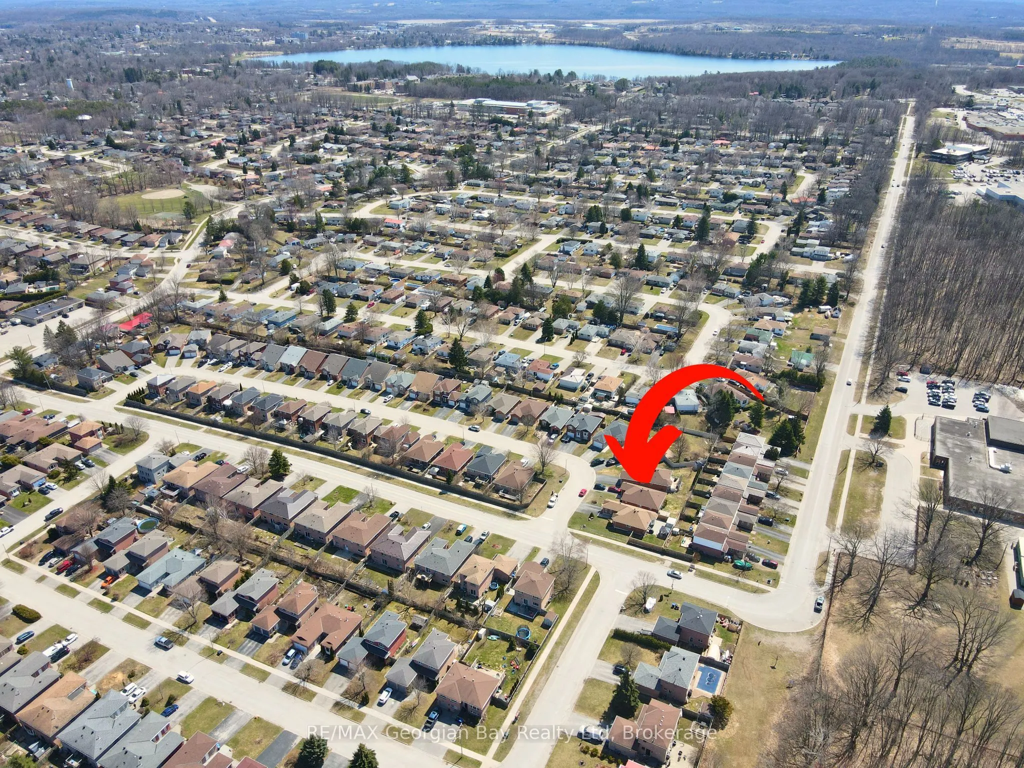 1085 Whitney Crescent