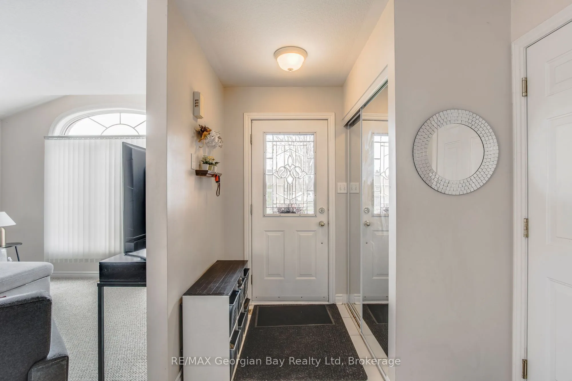 1085 Whitney Crescent