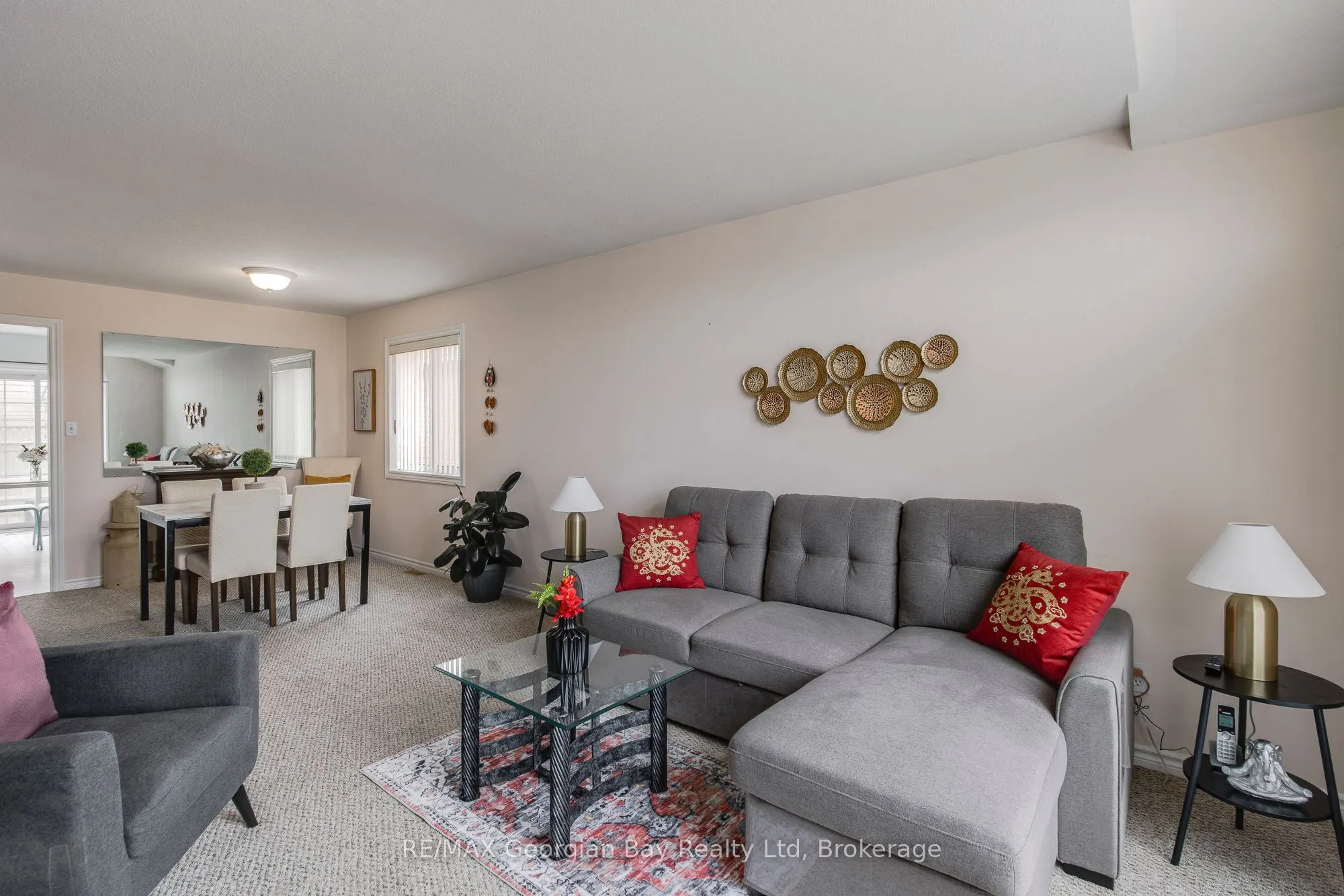 1085 Whitney Crescent