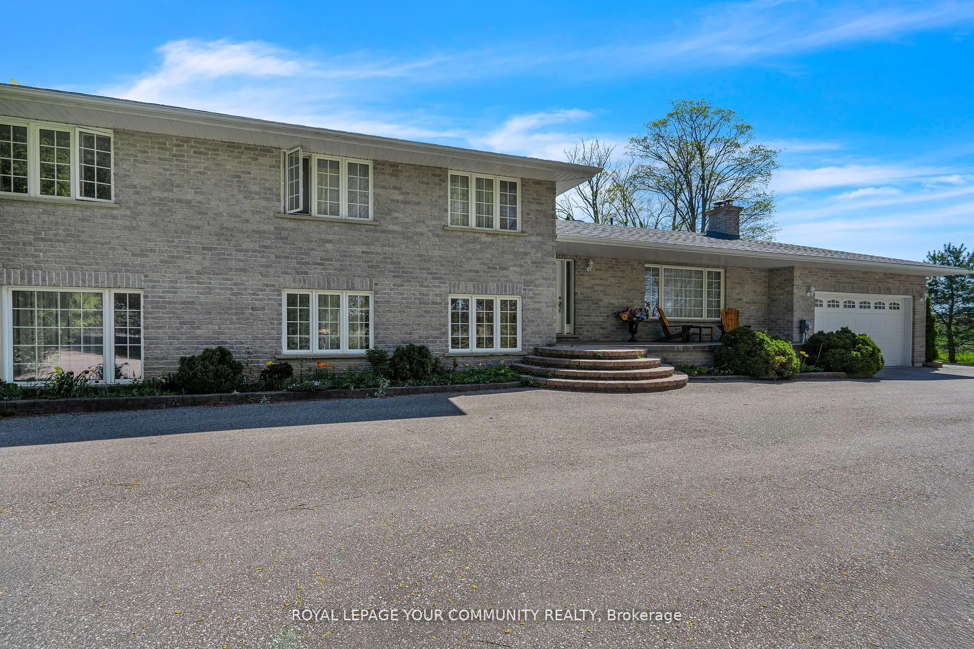 2449 Old Second Road N