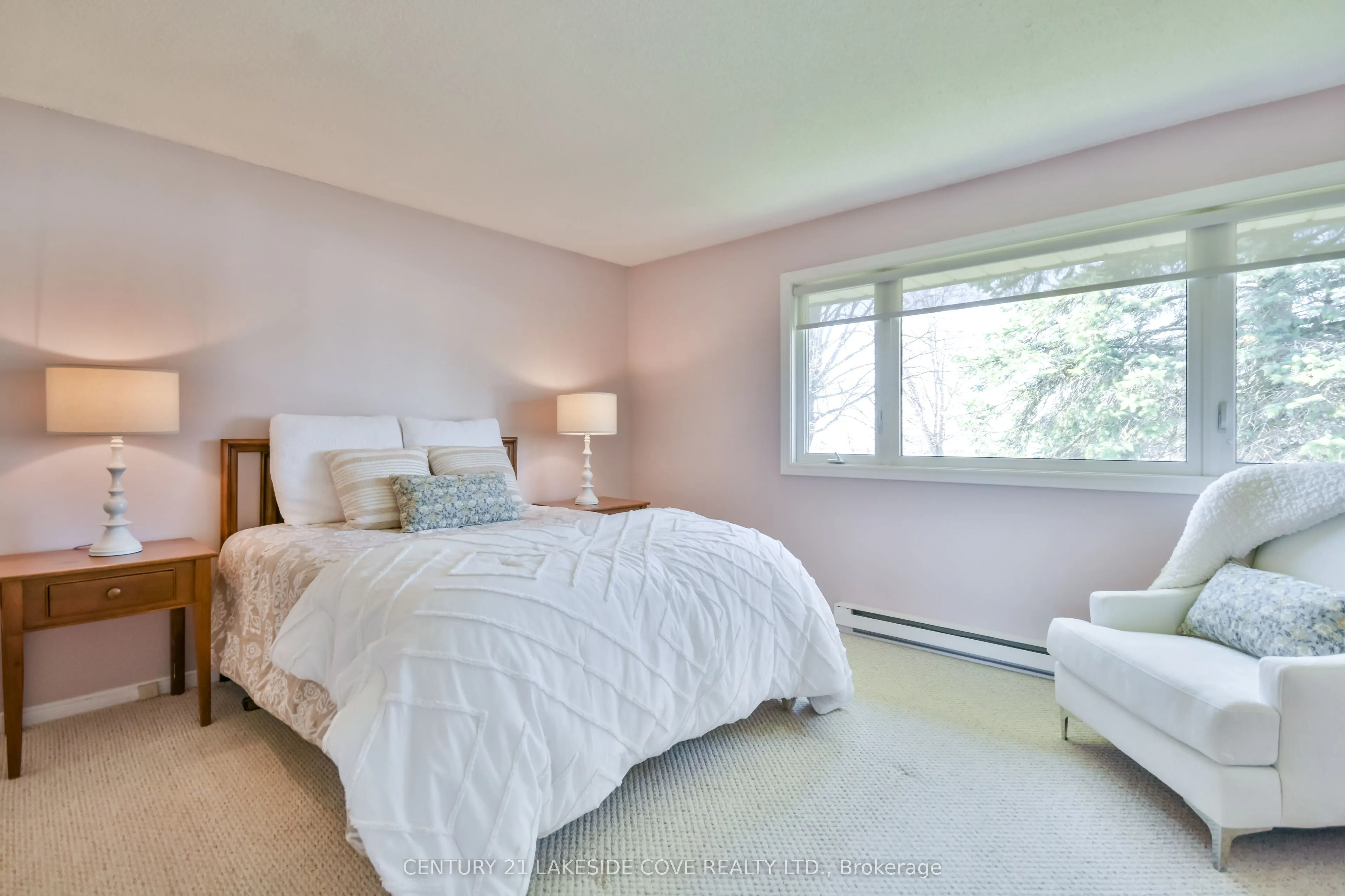 121 Bayshore Drive
