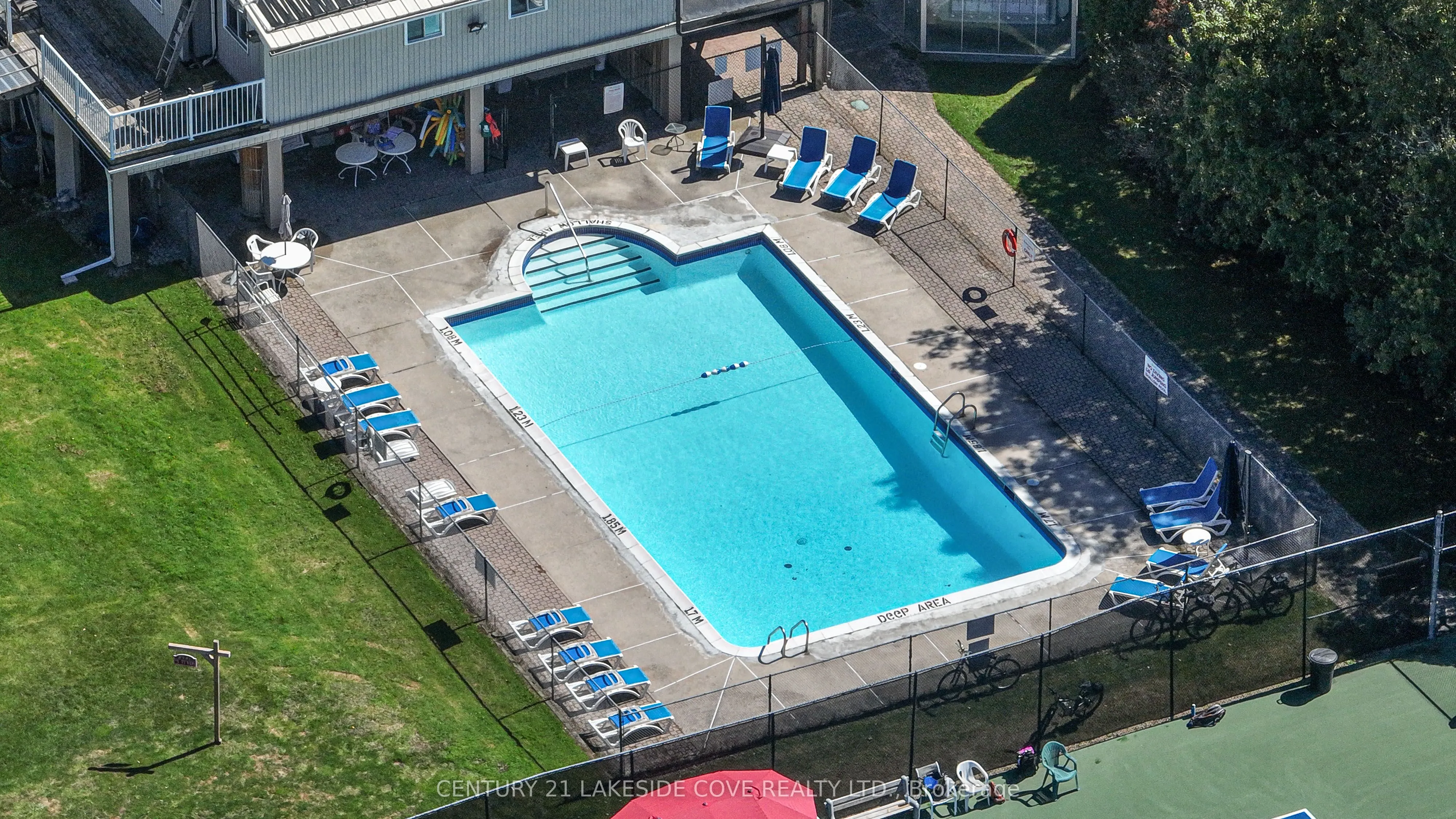 121 Bayshore Drive