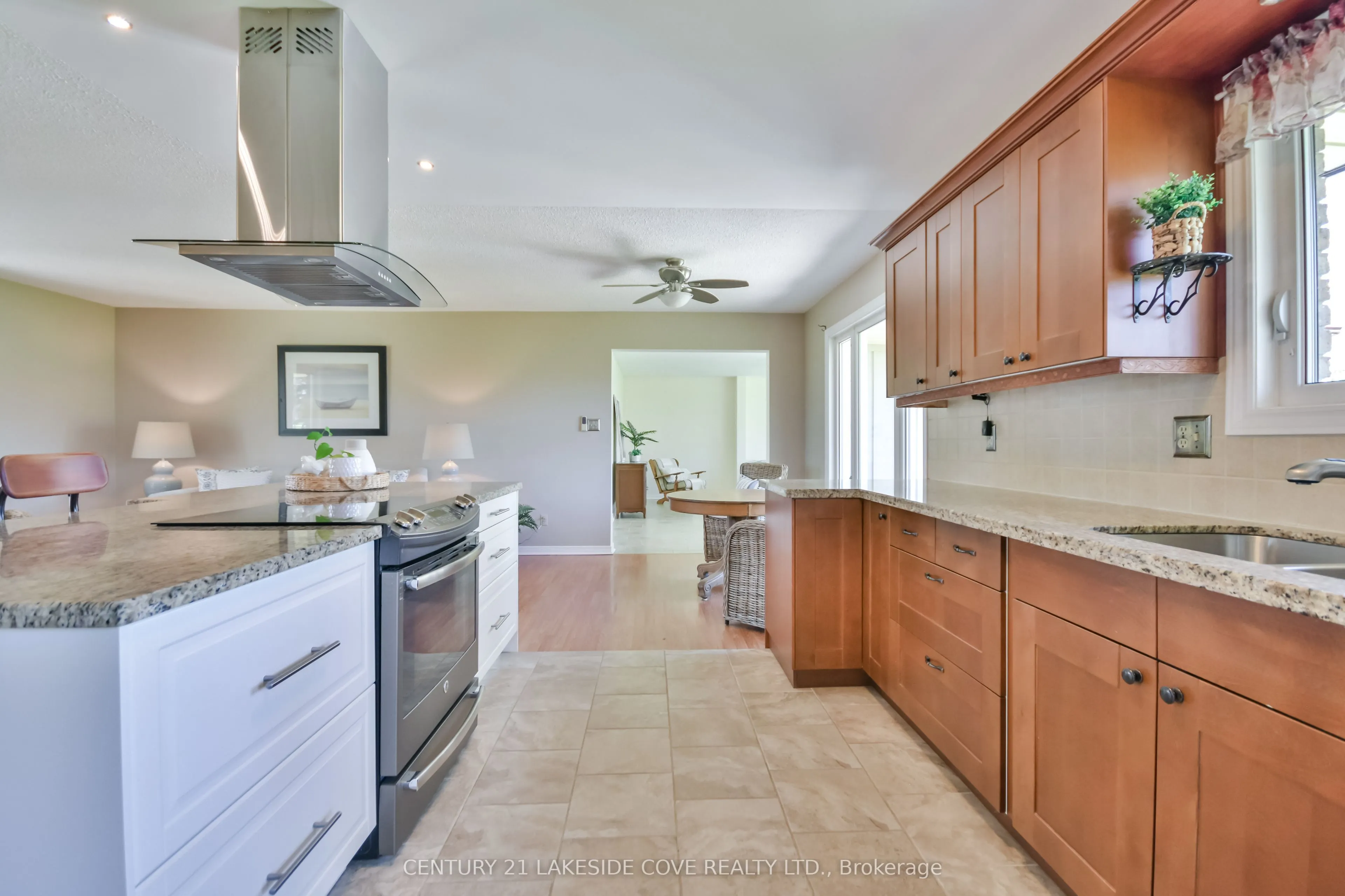121 Bayshore Drive