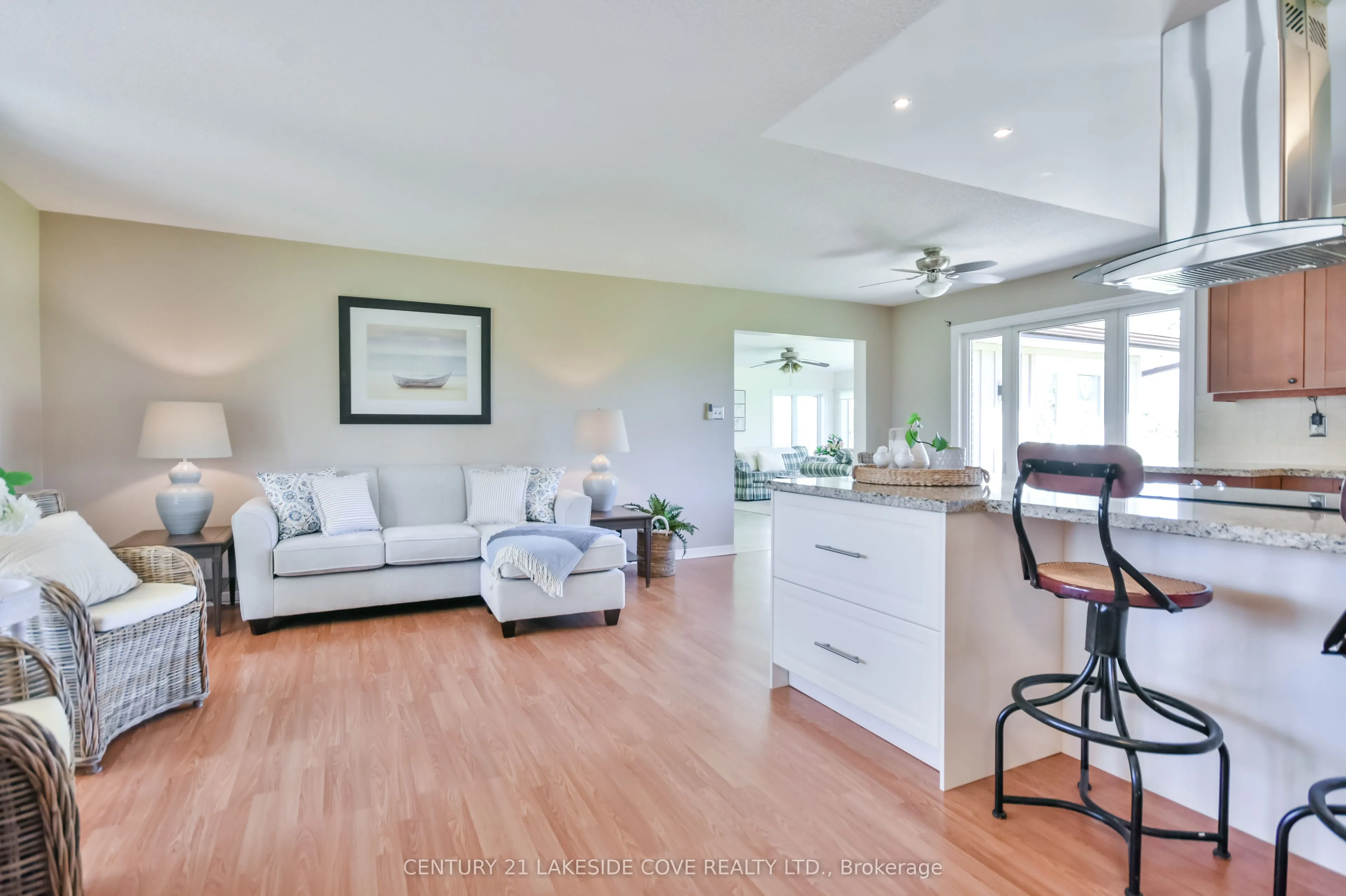 121 Bayshore Drive