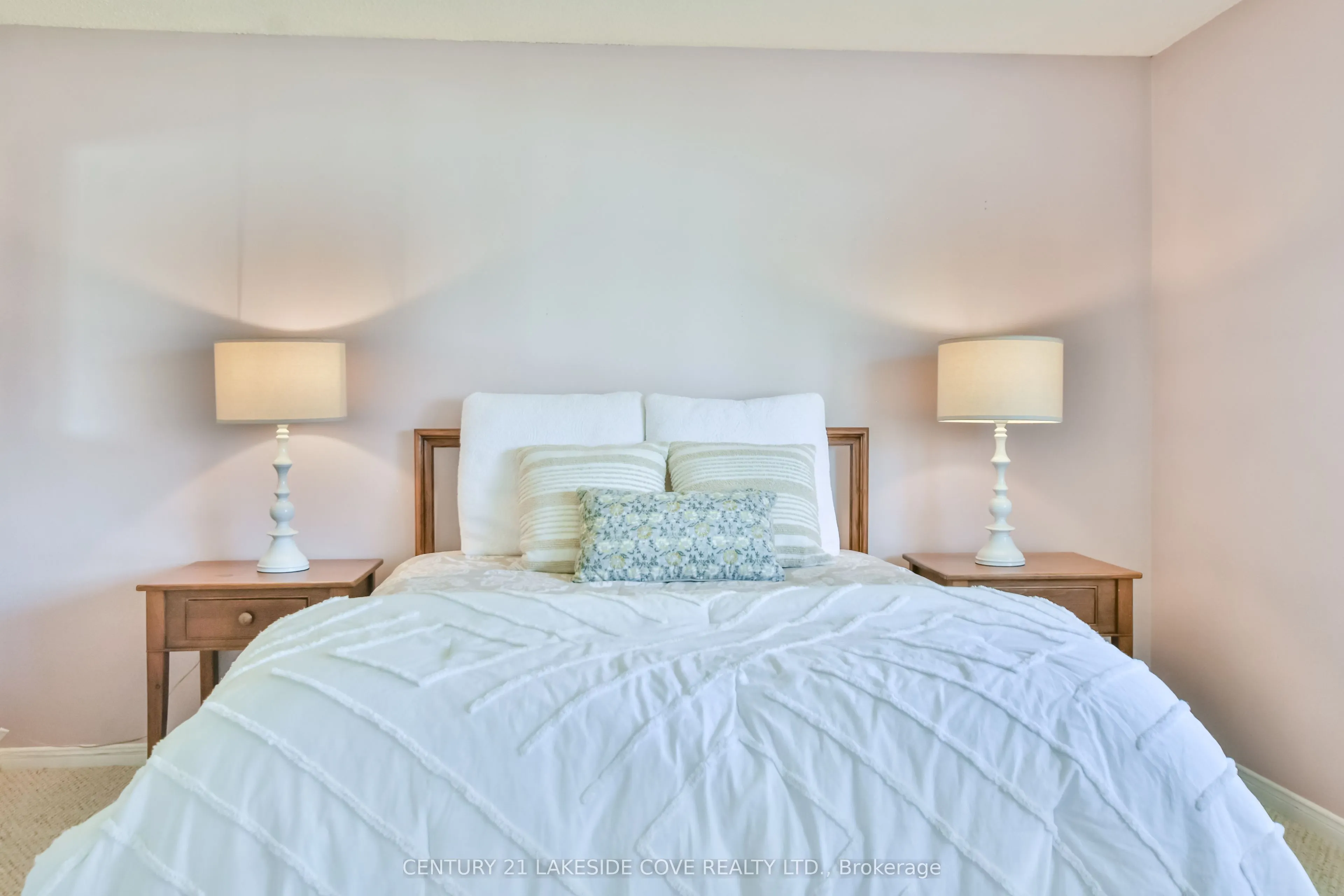121 Bayshore Drive