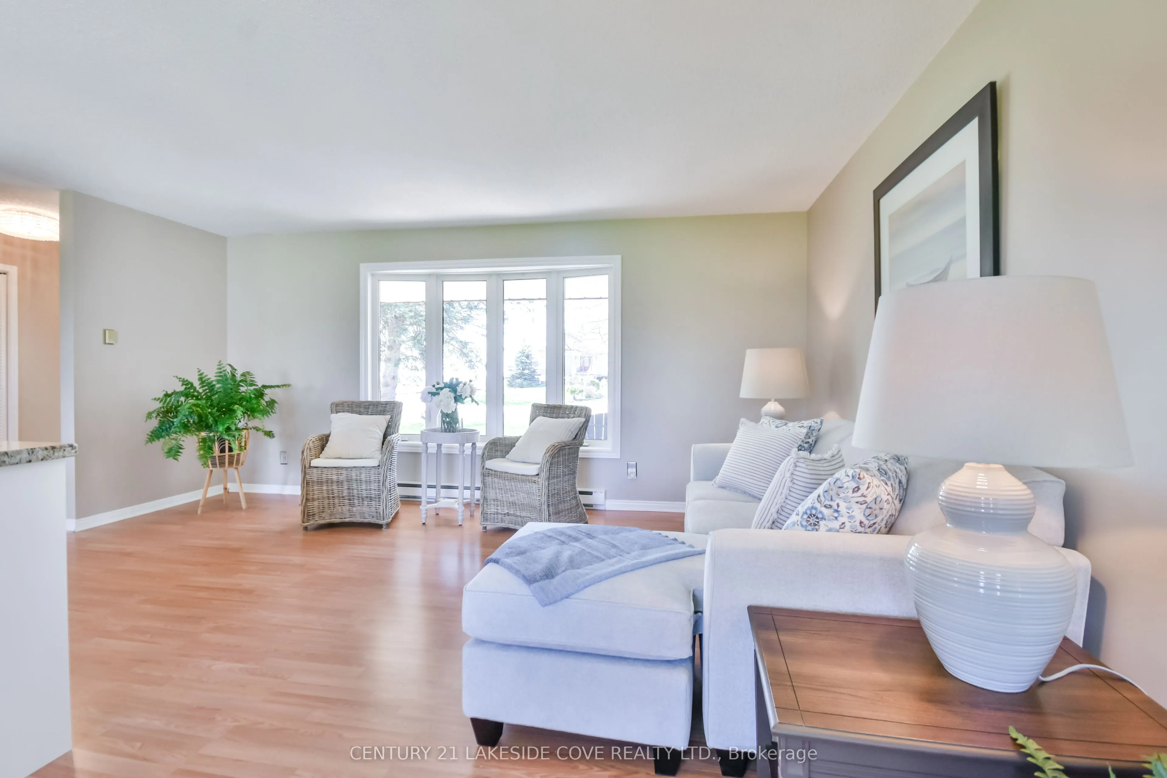 121 Bayshore Drive