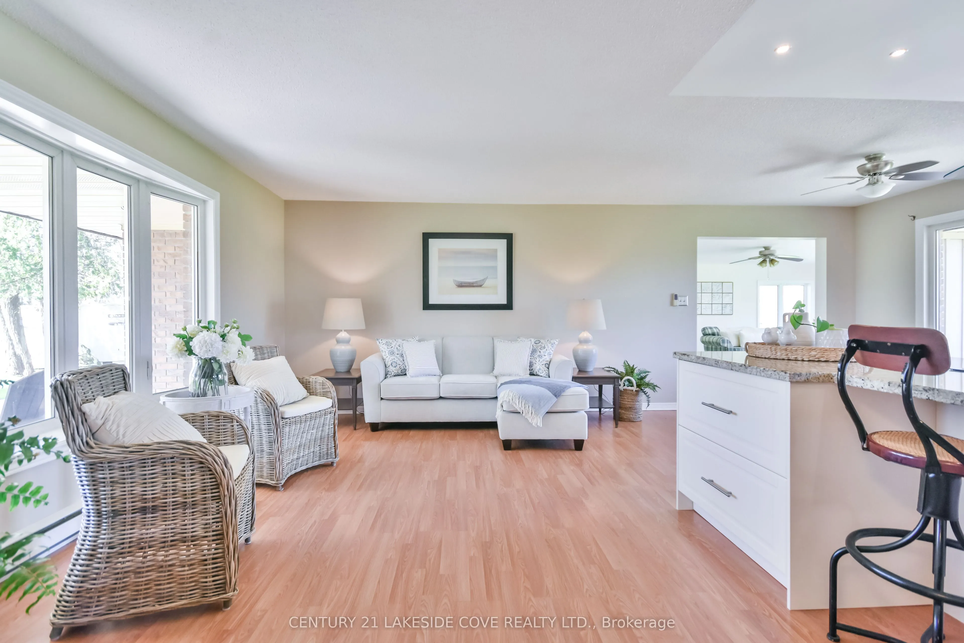 121 Bayshore Drive