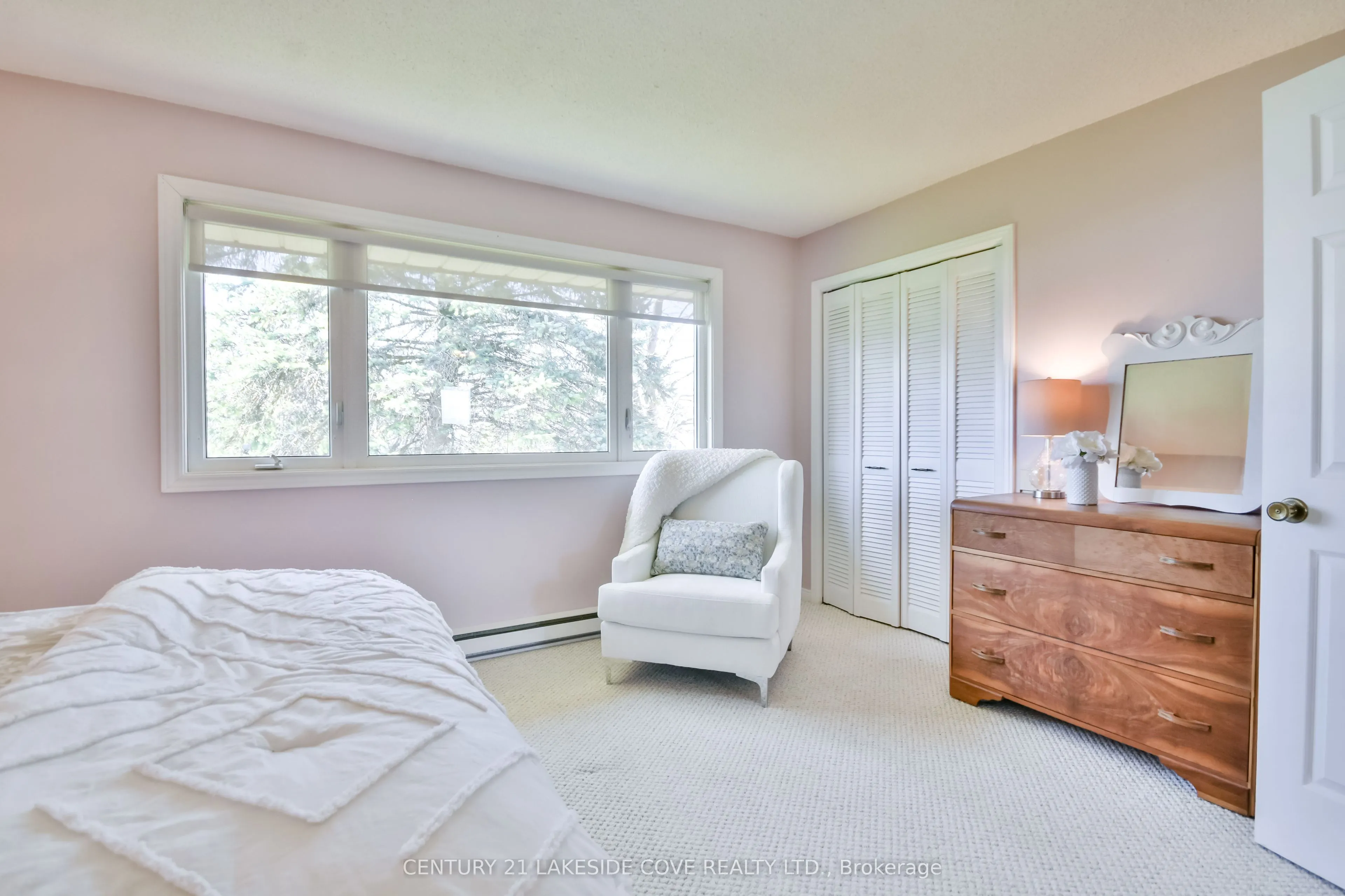 121 Bayshore Drive