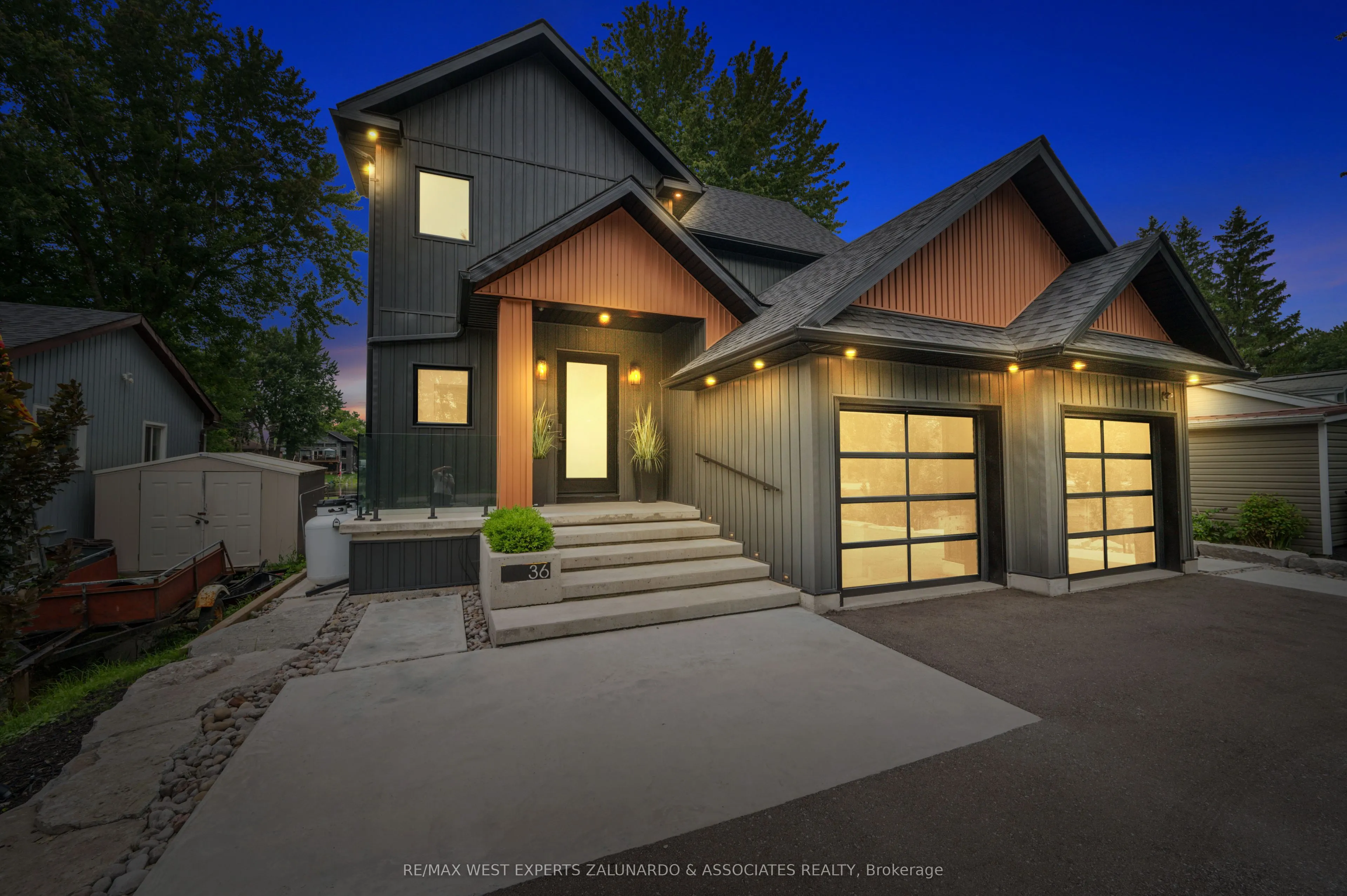 36 Simcoe Road