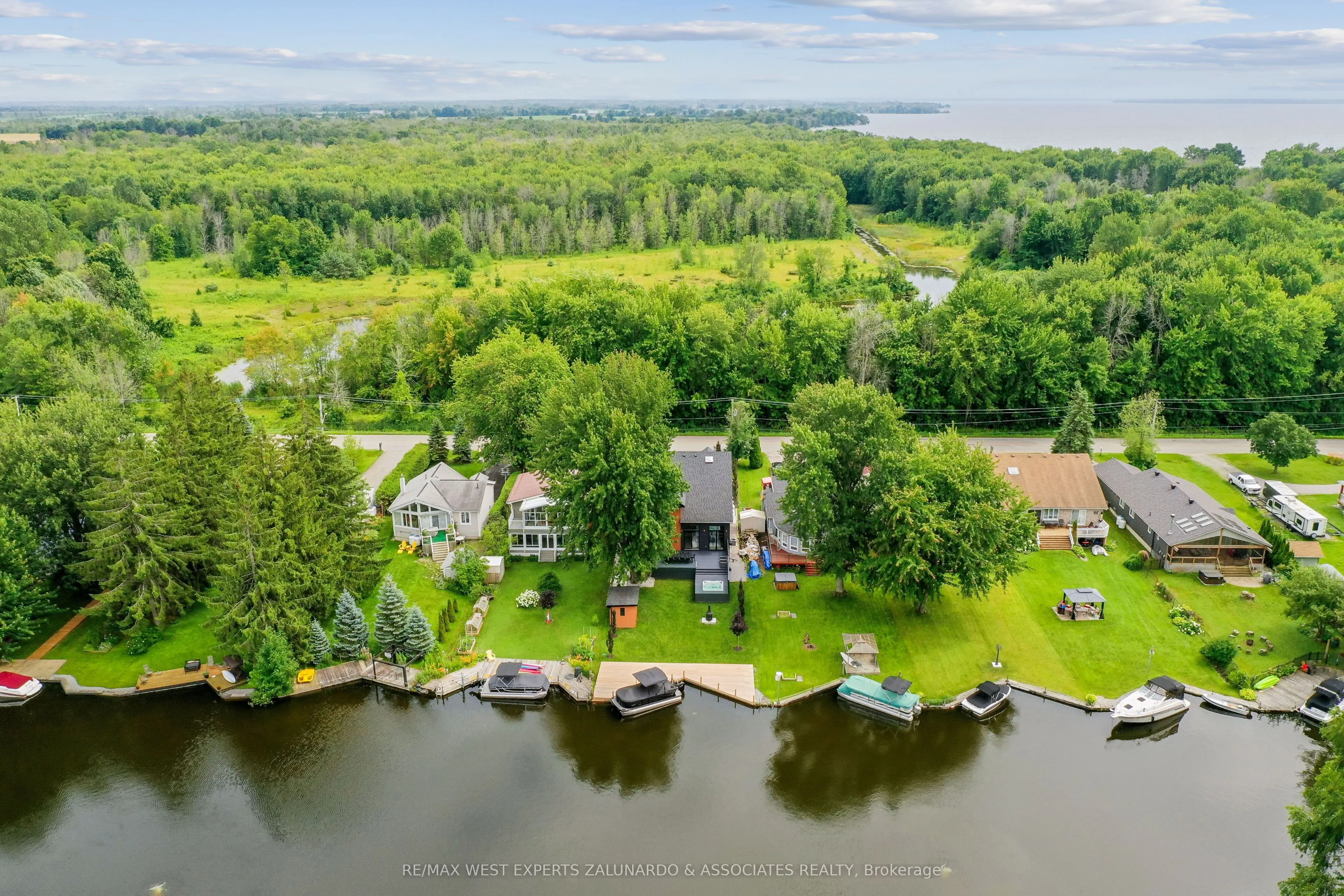 36 Simcoe Road