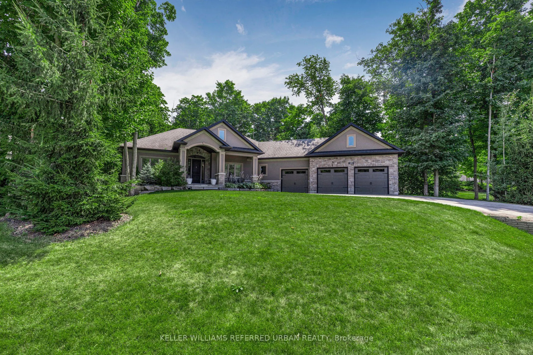 25 Heron Boulevard
