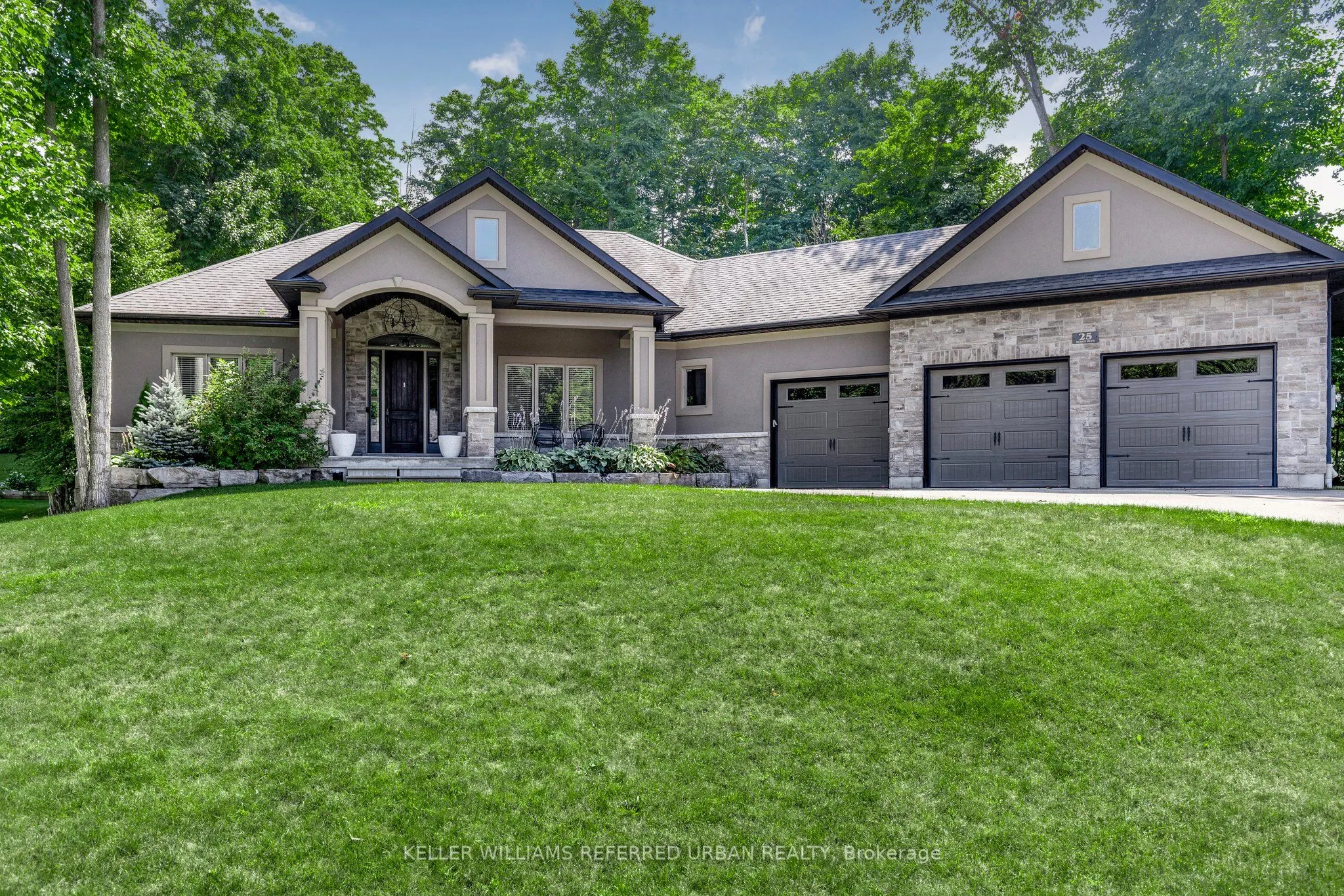 25 Heron Boulevard
