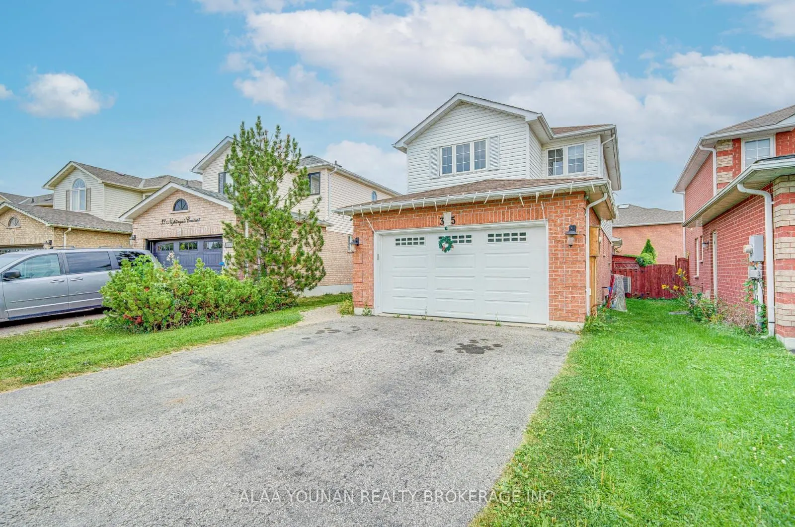 35 Nightingale Crescent
