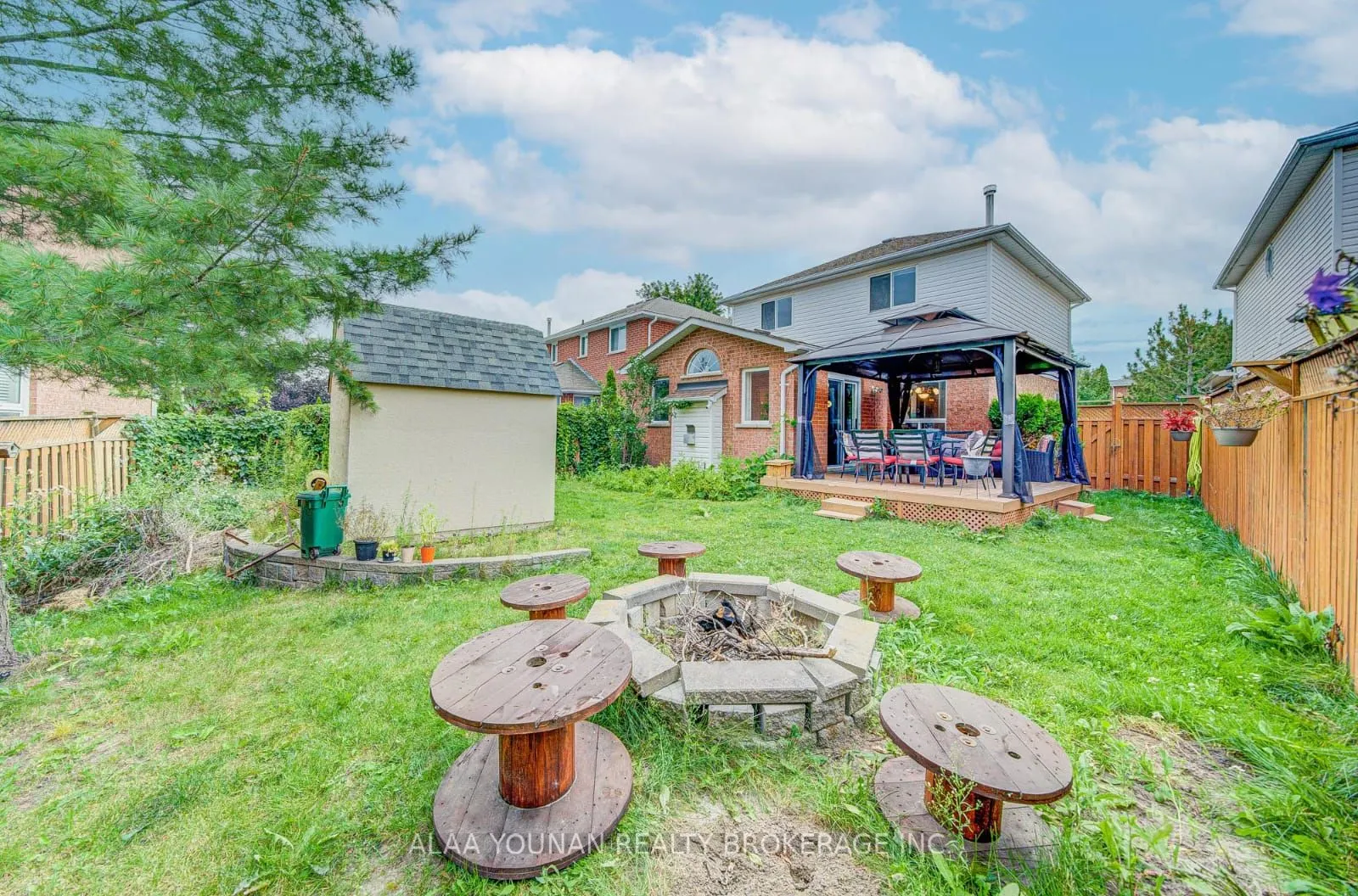 35 Nightingale Crescent