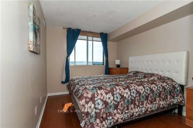 75 Ellen Street #1111