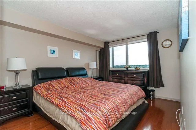 75 Ellen Street #1111
