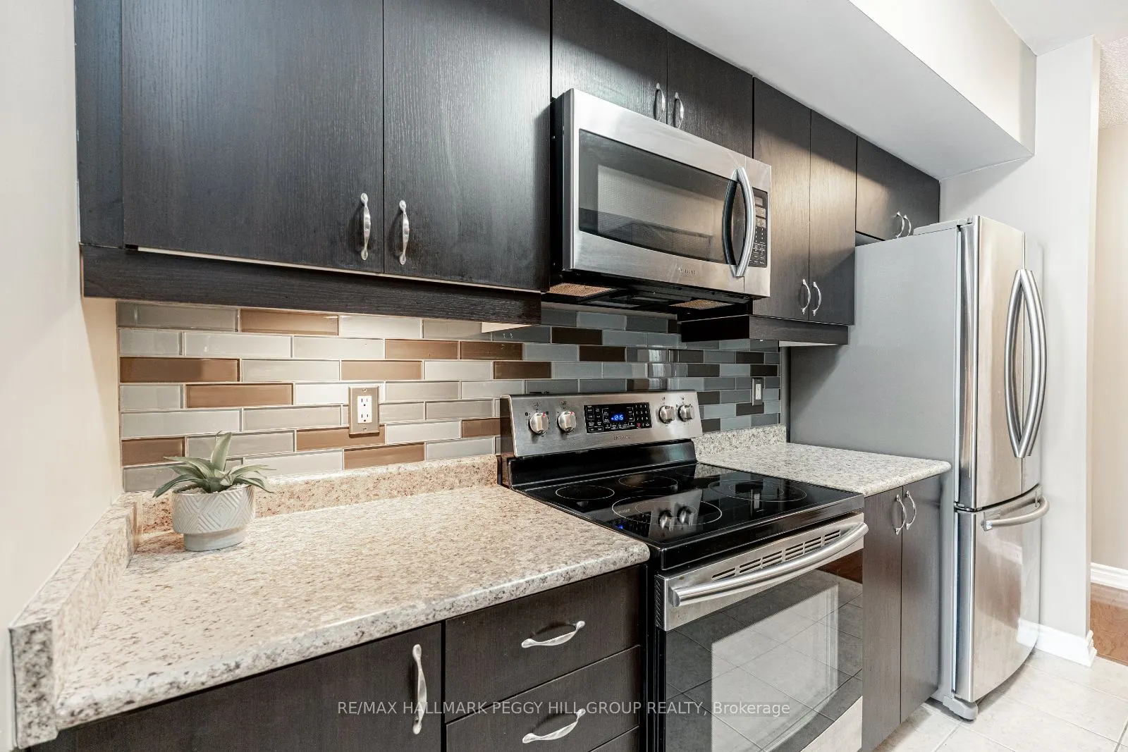 39 Ferndale Drive S #112