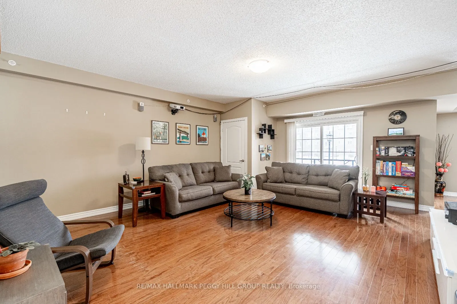 39 Ferndale Drive S #112