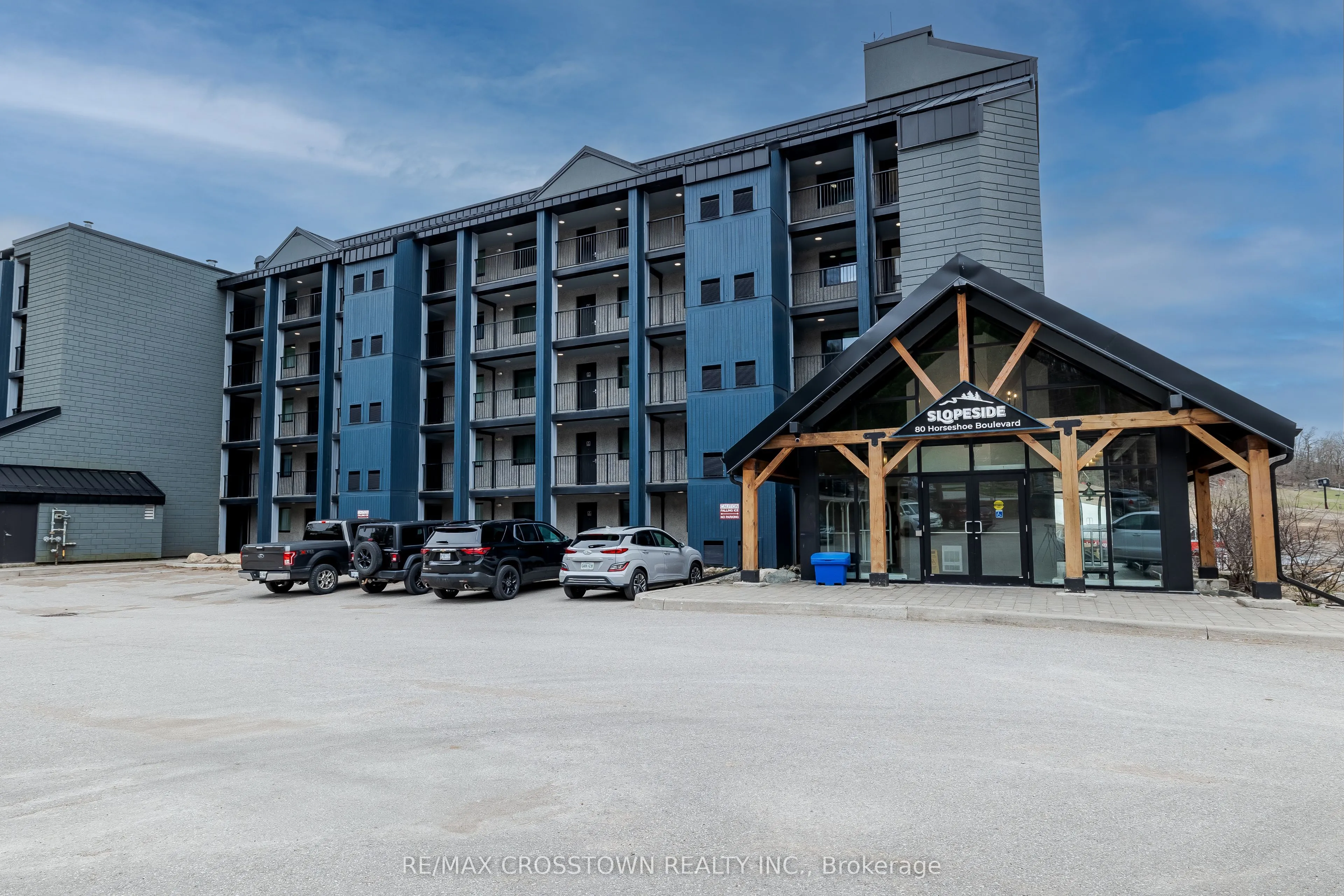 80 HORSESHOE Boulevard #302