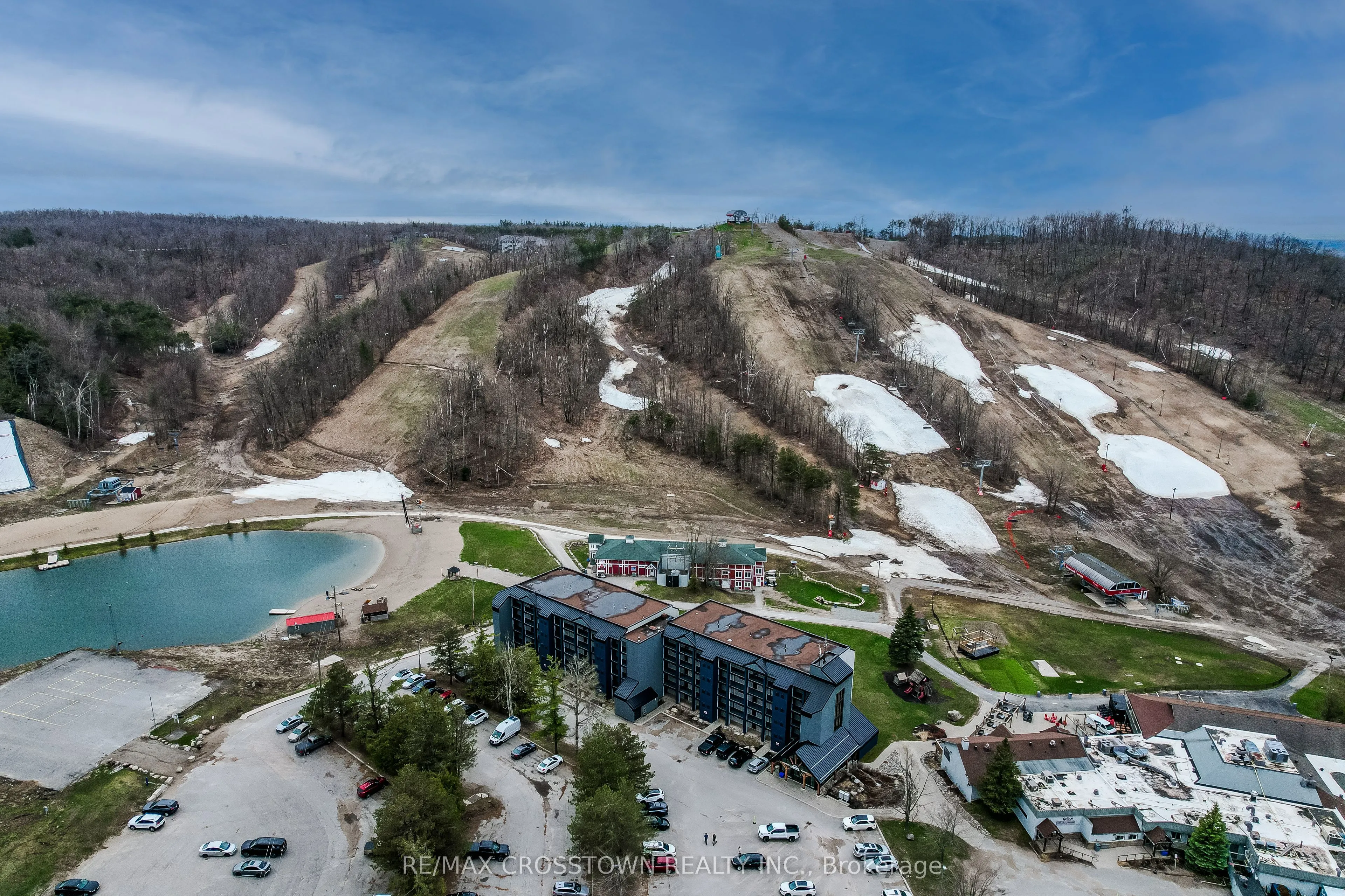 80 HORSESHOE Boulevard #302