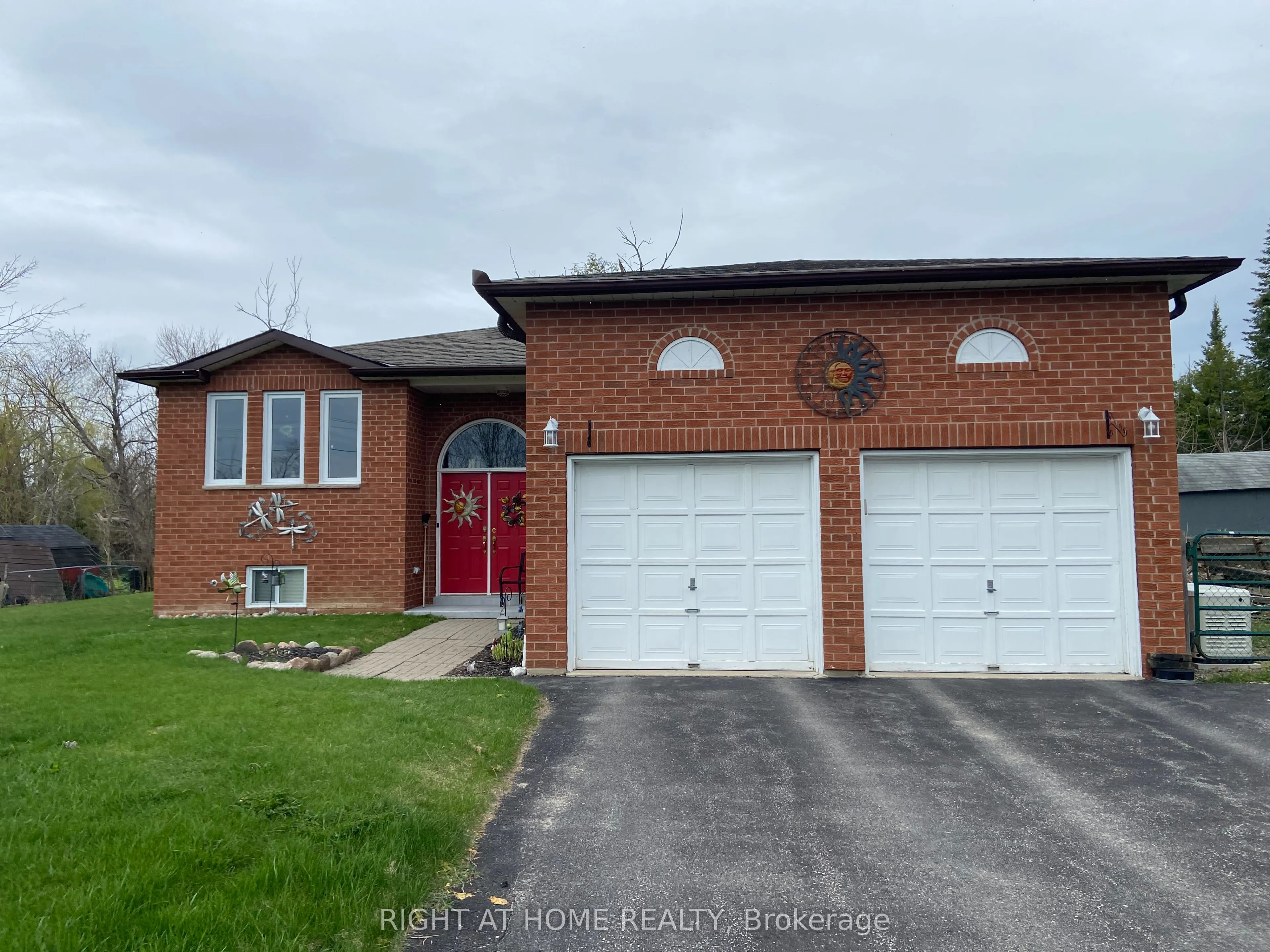 4 Campbell Avenue