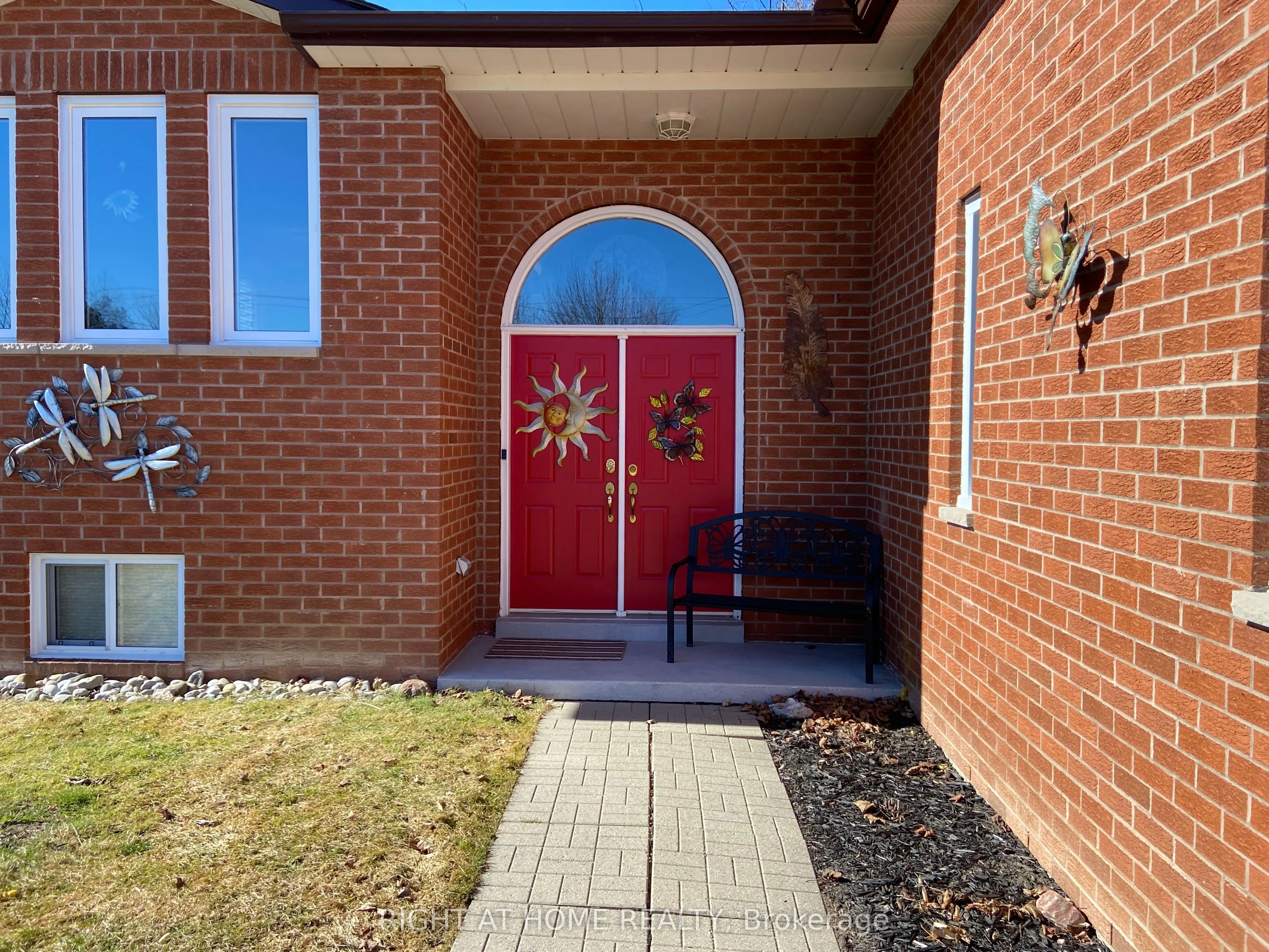 4 Campbell Avenue