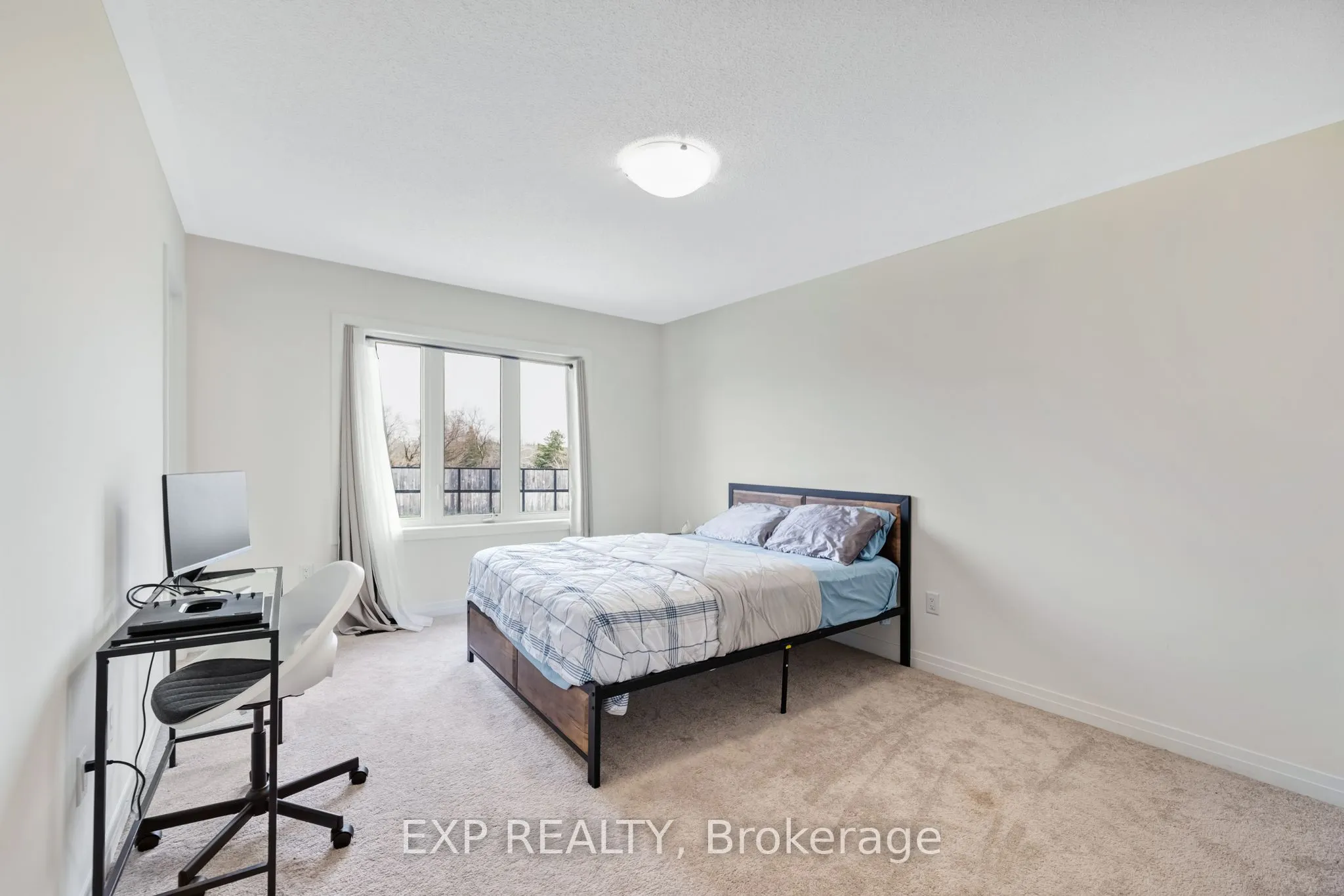 122 Turnberry Lane