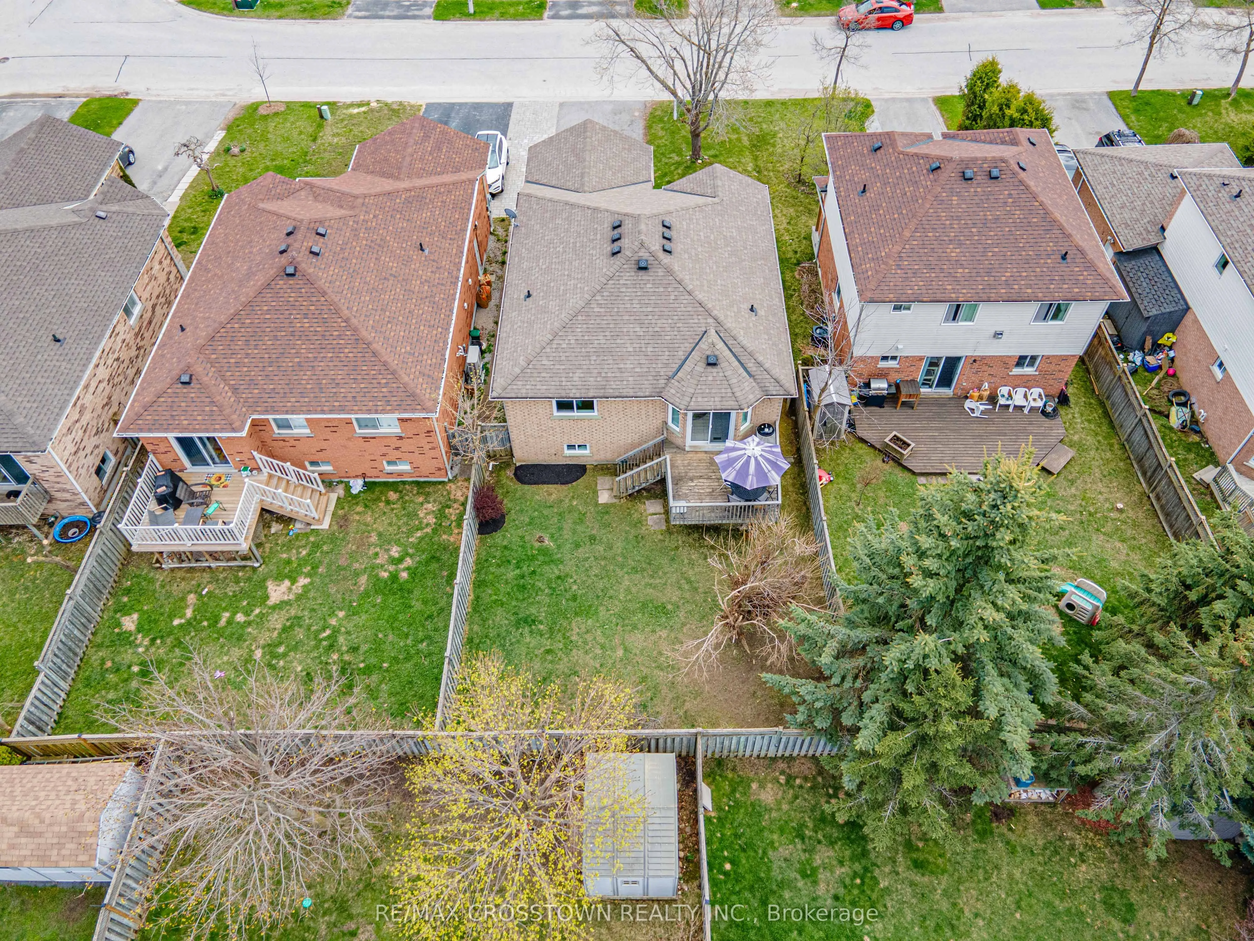 36 Leslie Avenue