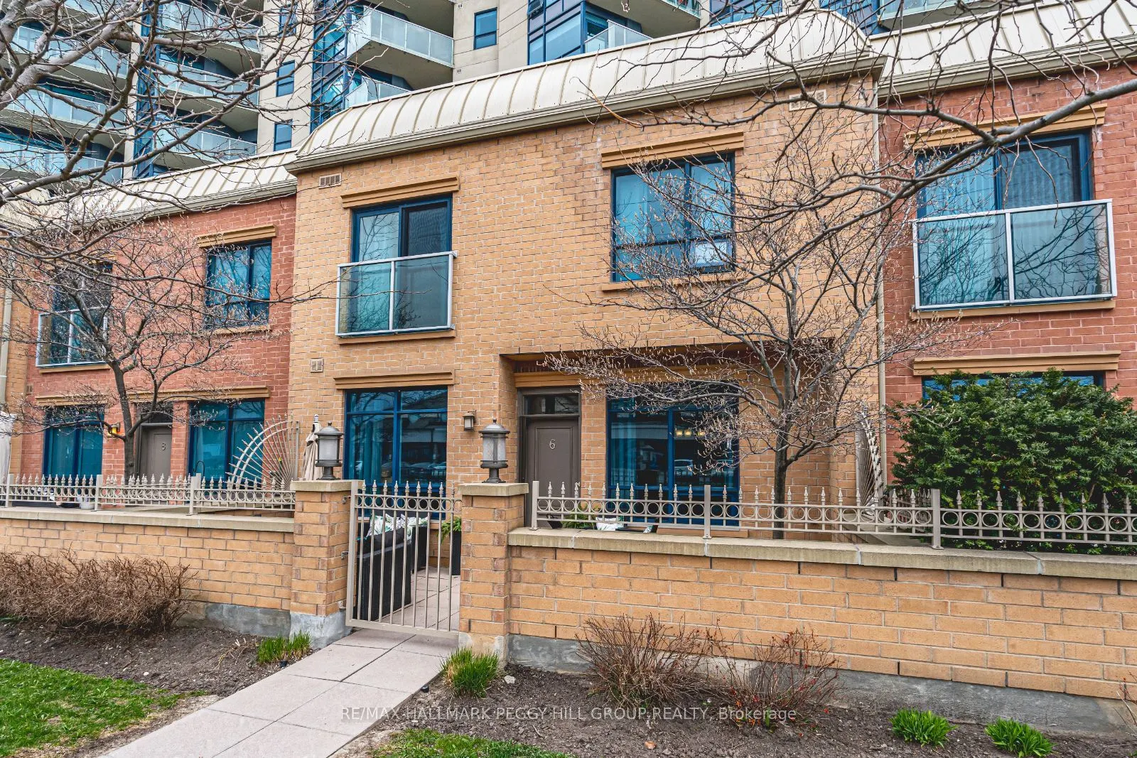6 Victoria Street #7