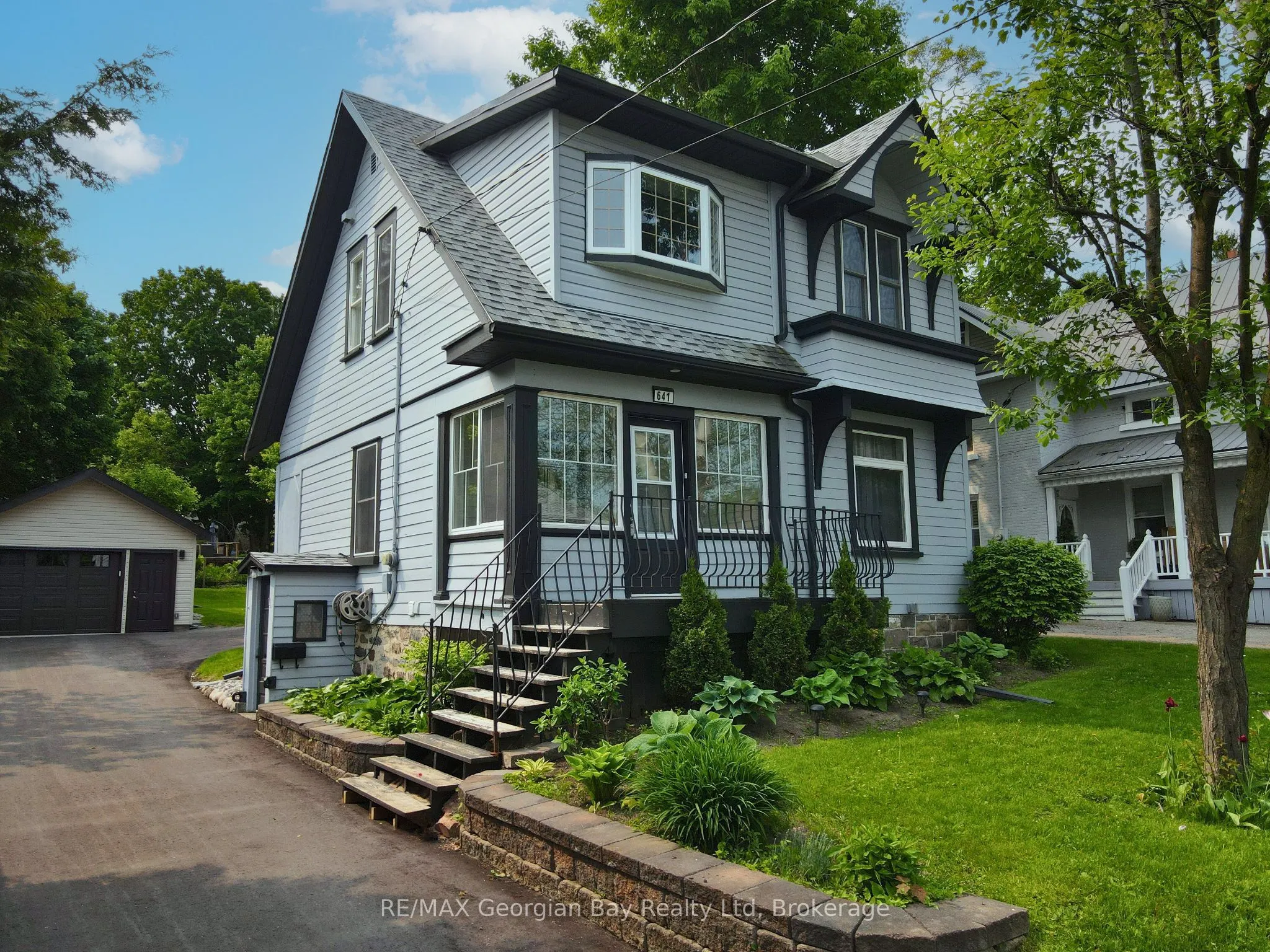 641 Bay Street