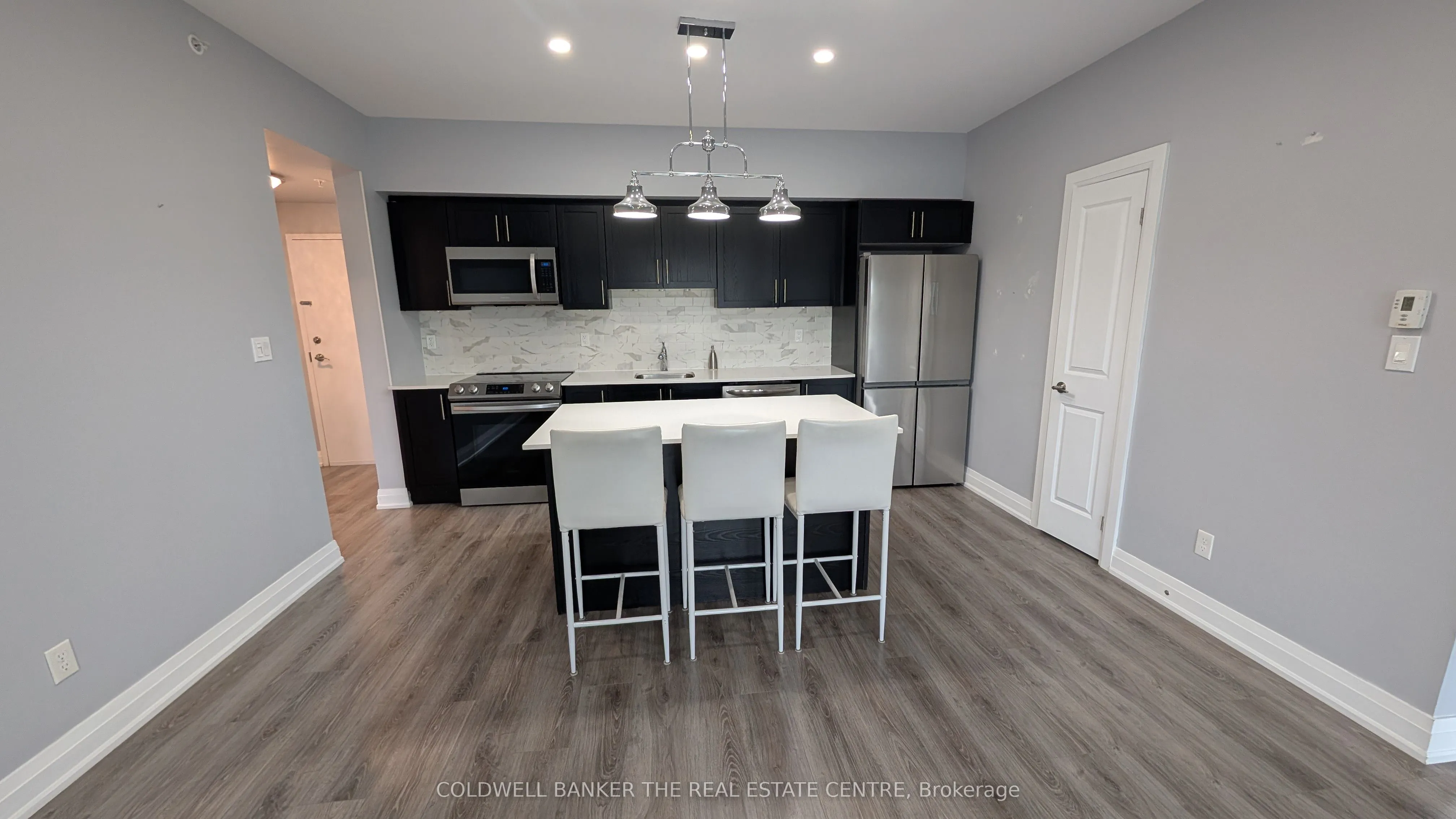 295 Cundles Road E, #310