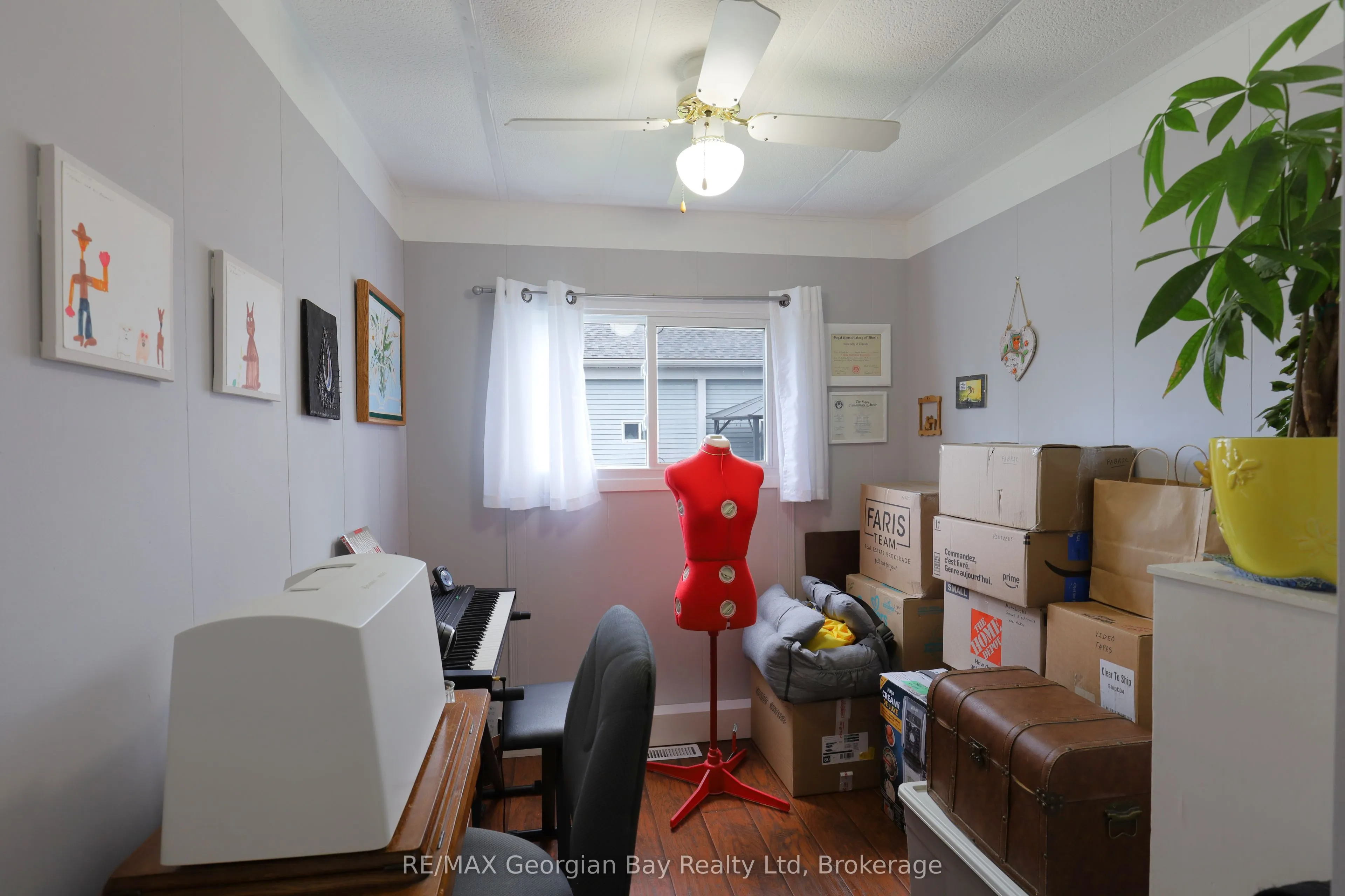 32 Northland Road