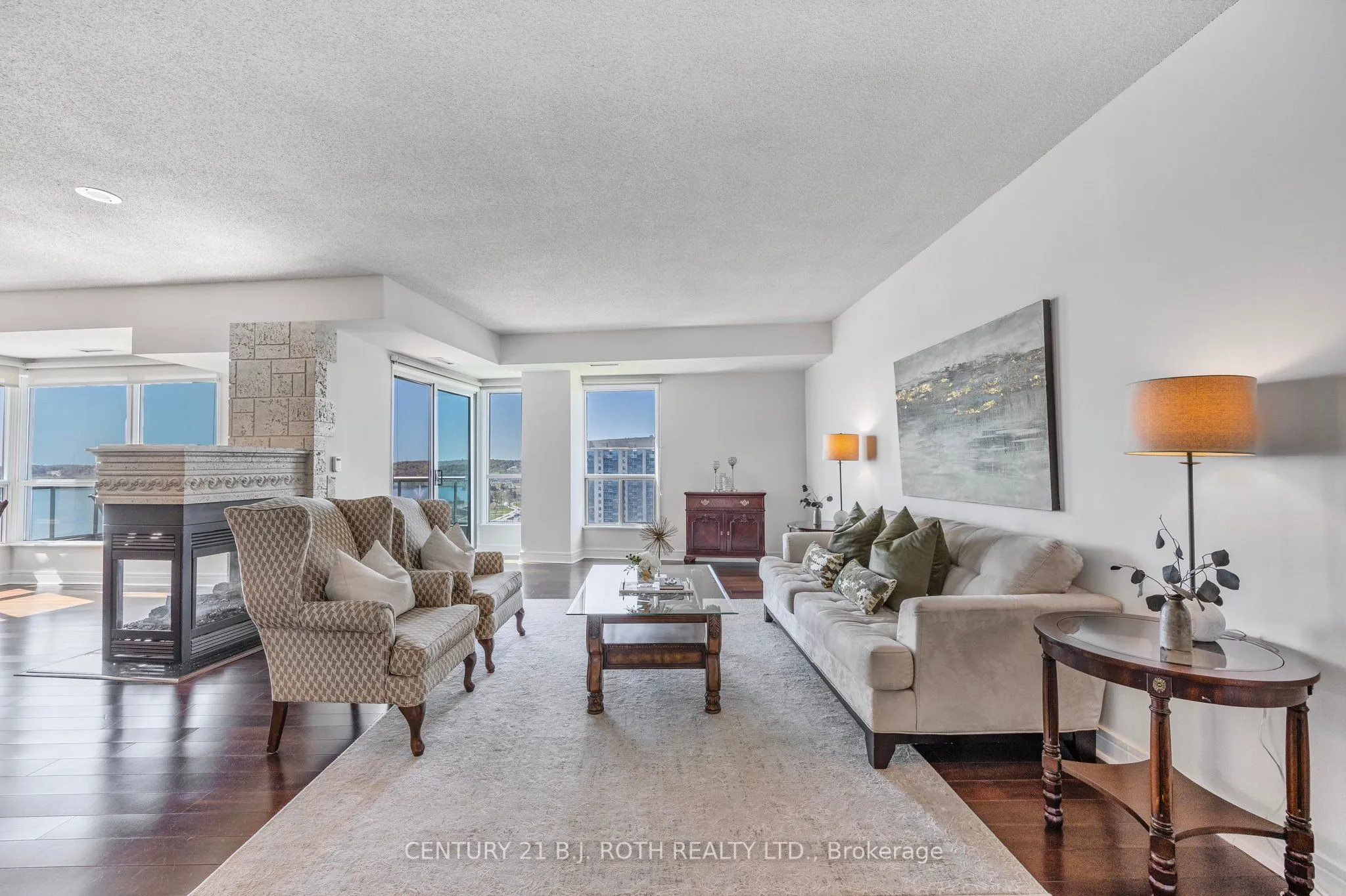 2 Toronto Street, #PH1 1