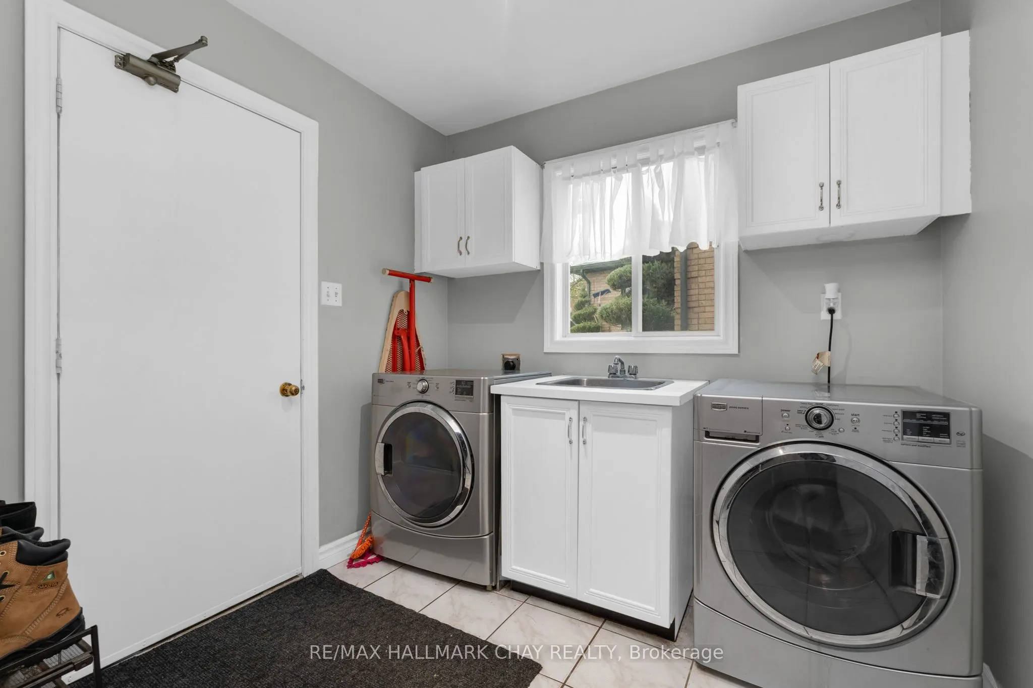 4 Trillium Crescent