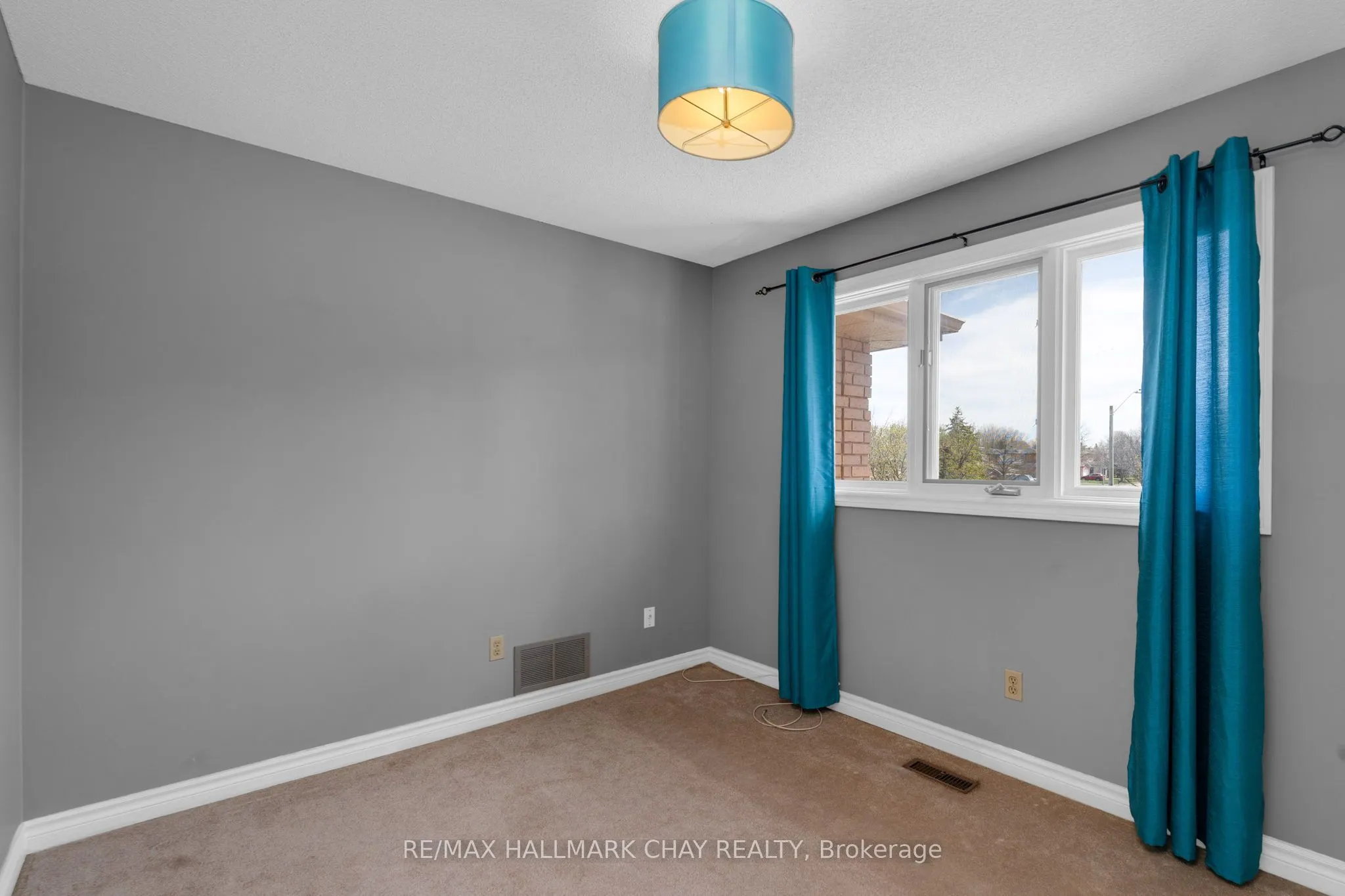 4 Trillium Crescent