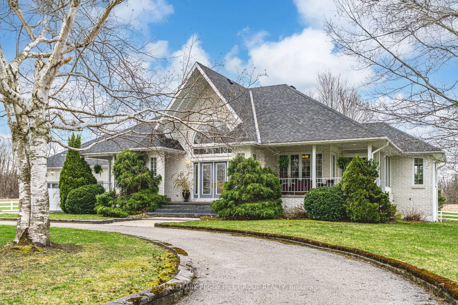 1331 Flos Road 3 E