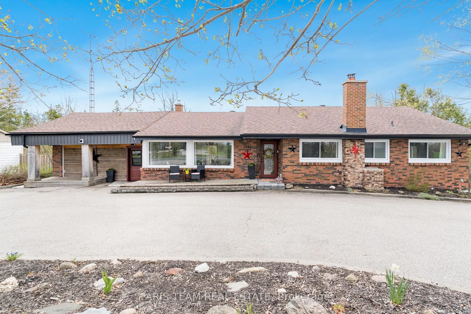 2447 Ridge Road W