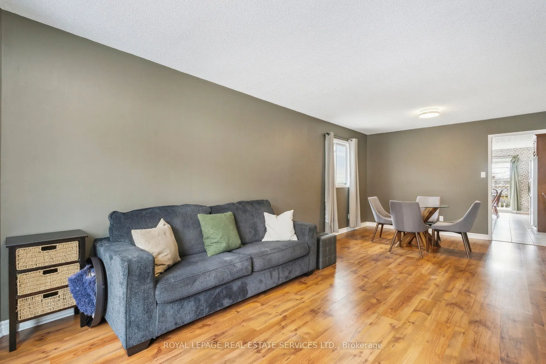 19 Engel Crescent