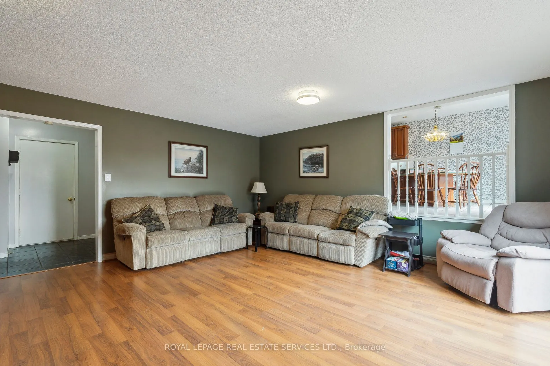 19 Engel Crescent